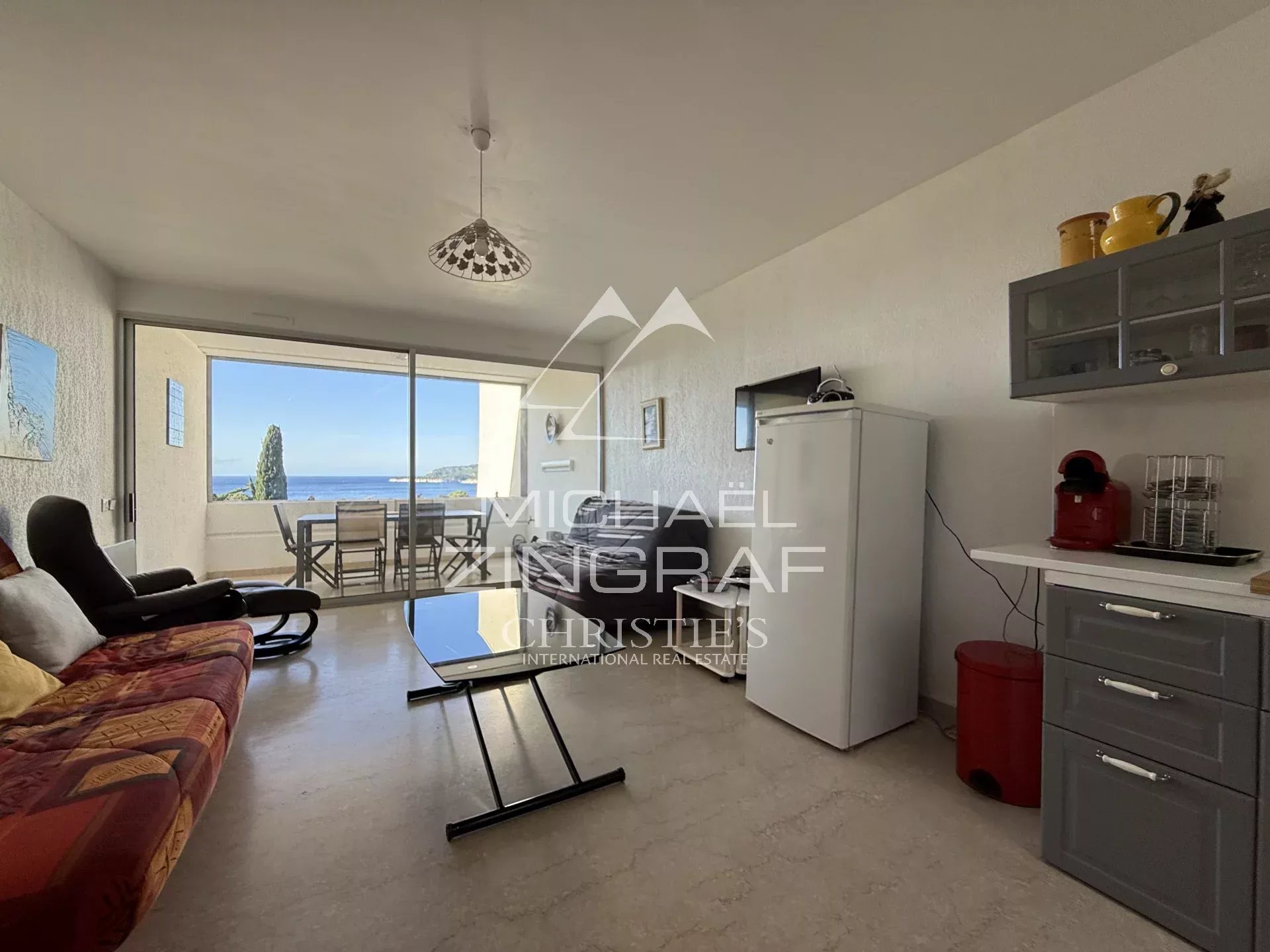 CASSIS APPARTEMENT T2 VUE MER AVEC TERRASSE