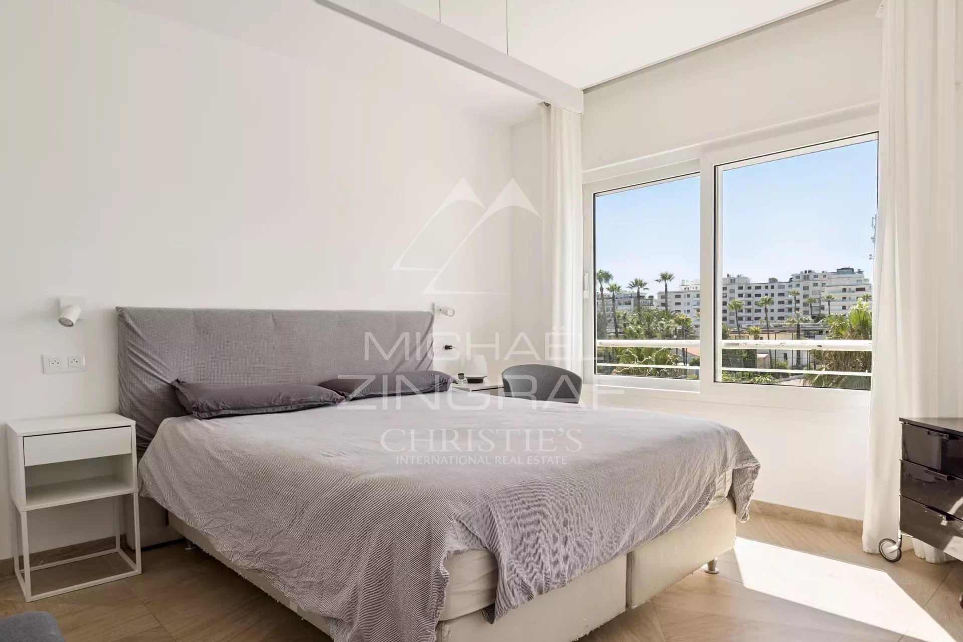 Splendid 3 rooms in the heart of Palm Beach