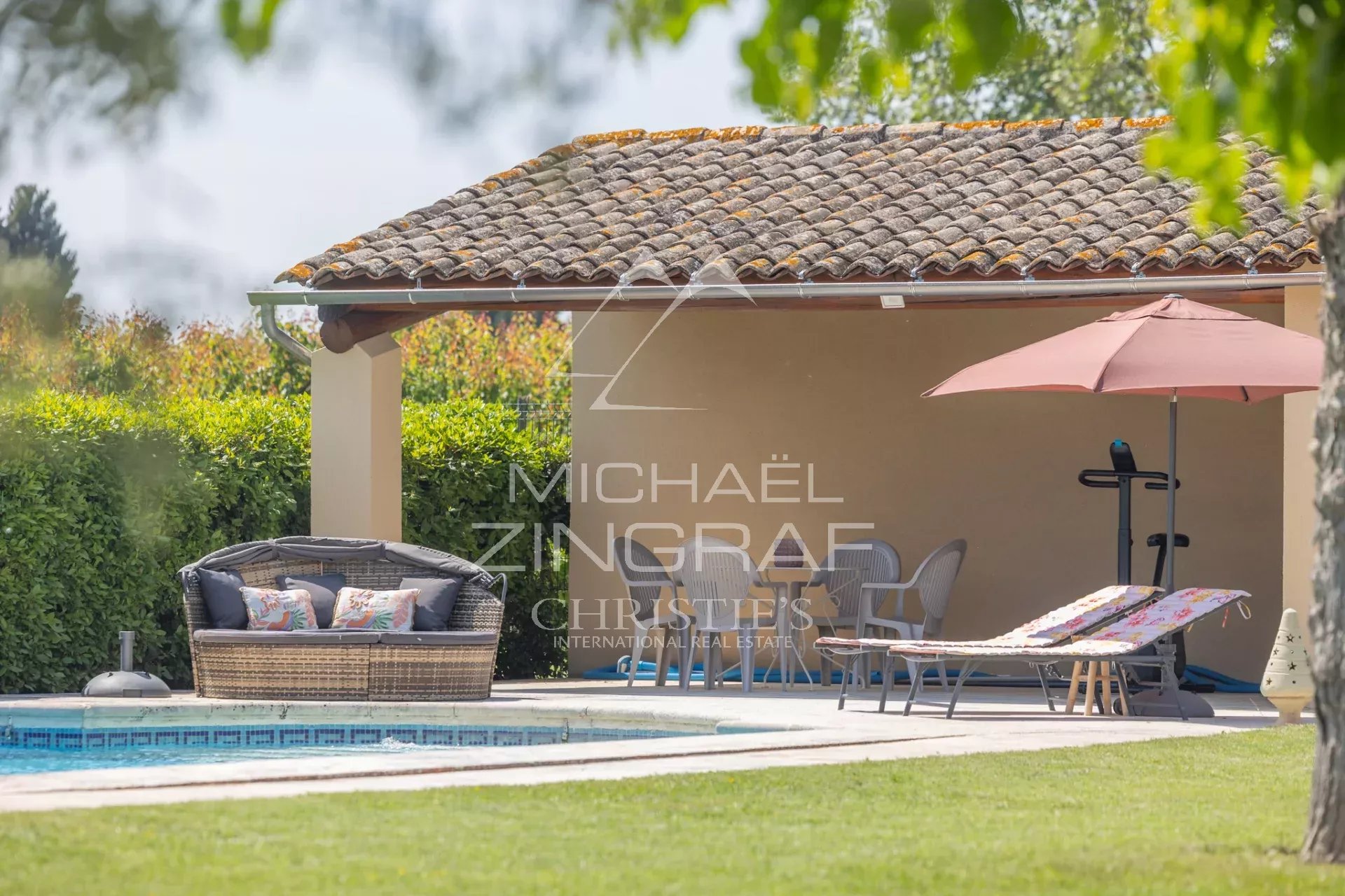 Provencal Villa near Saint-Rémy-de-Provence