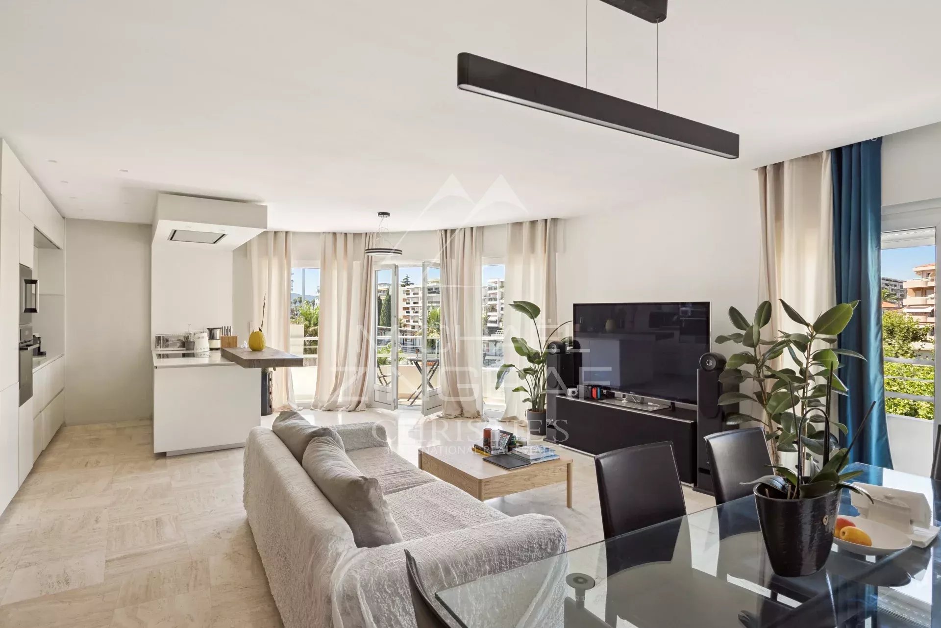 Splendid 3 rooms in the heart of Palm Beach