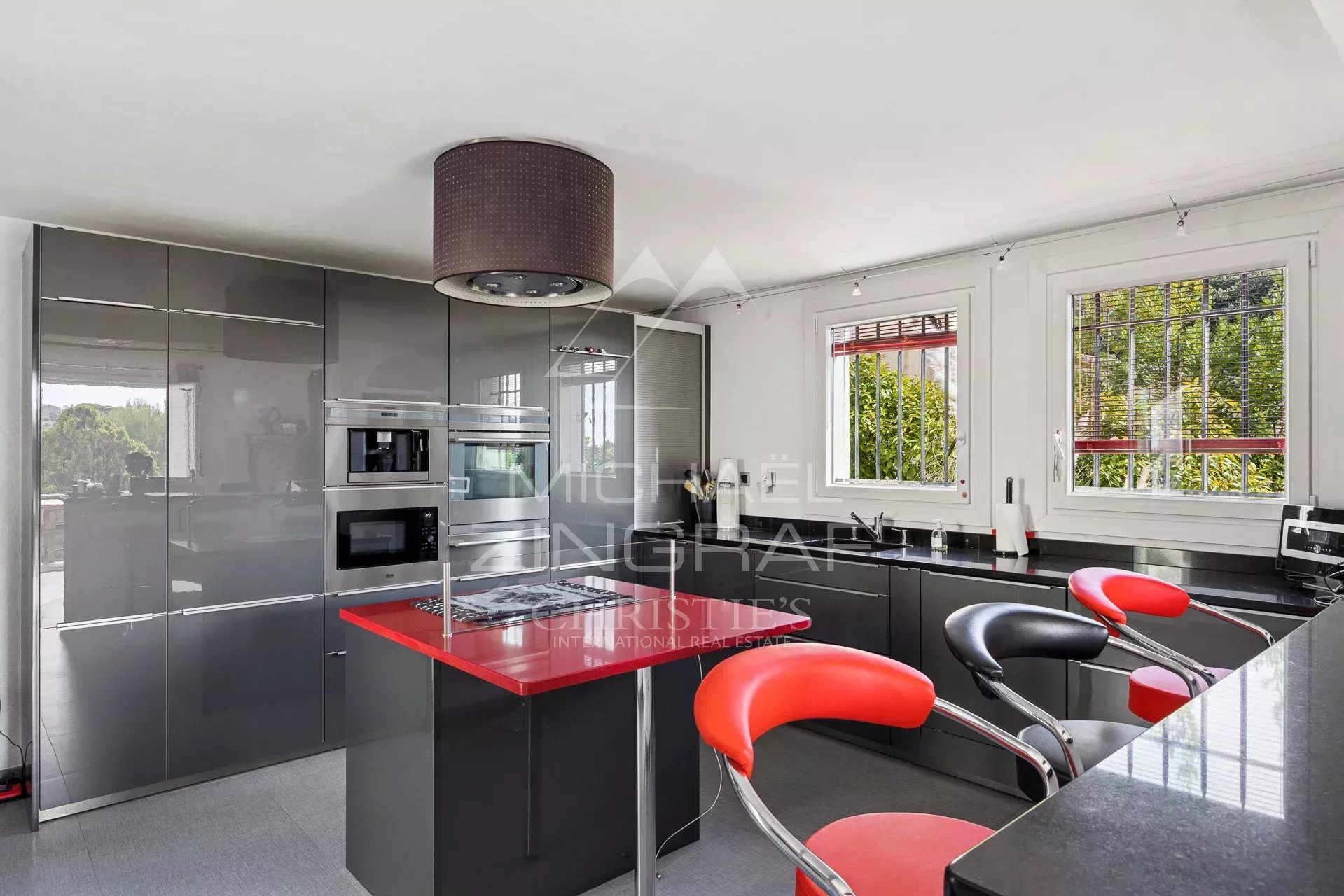 Proche Saint-Paul-de-Vence - Charmante propriété familiale