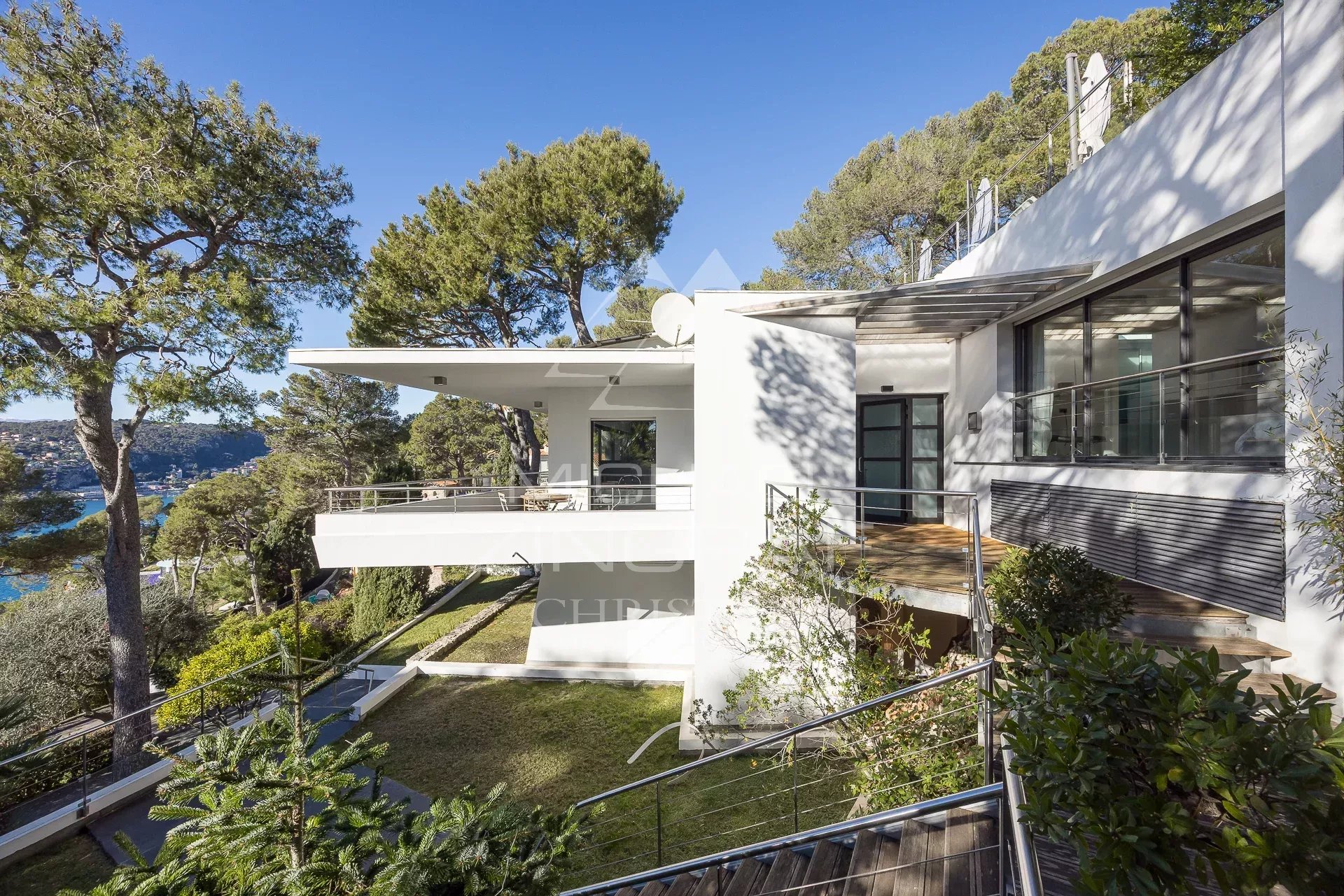 Moderne Villa - Panorama-Meerblick