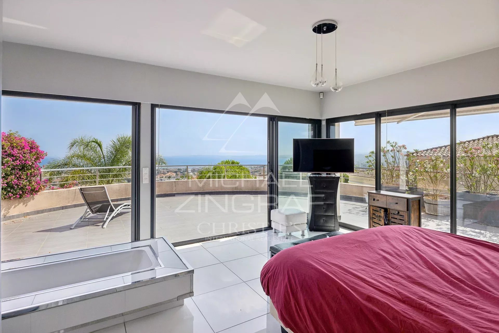 Proche Nice - Domaine privé et vue mer panoramique
