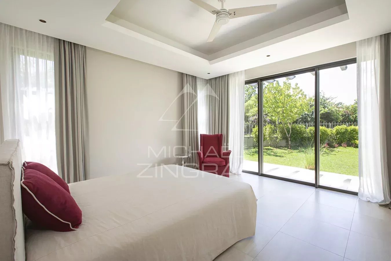 Außergewöhnliche Villa im Herzen des Wohnviertels The Gardens