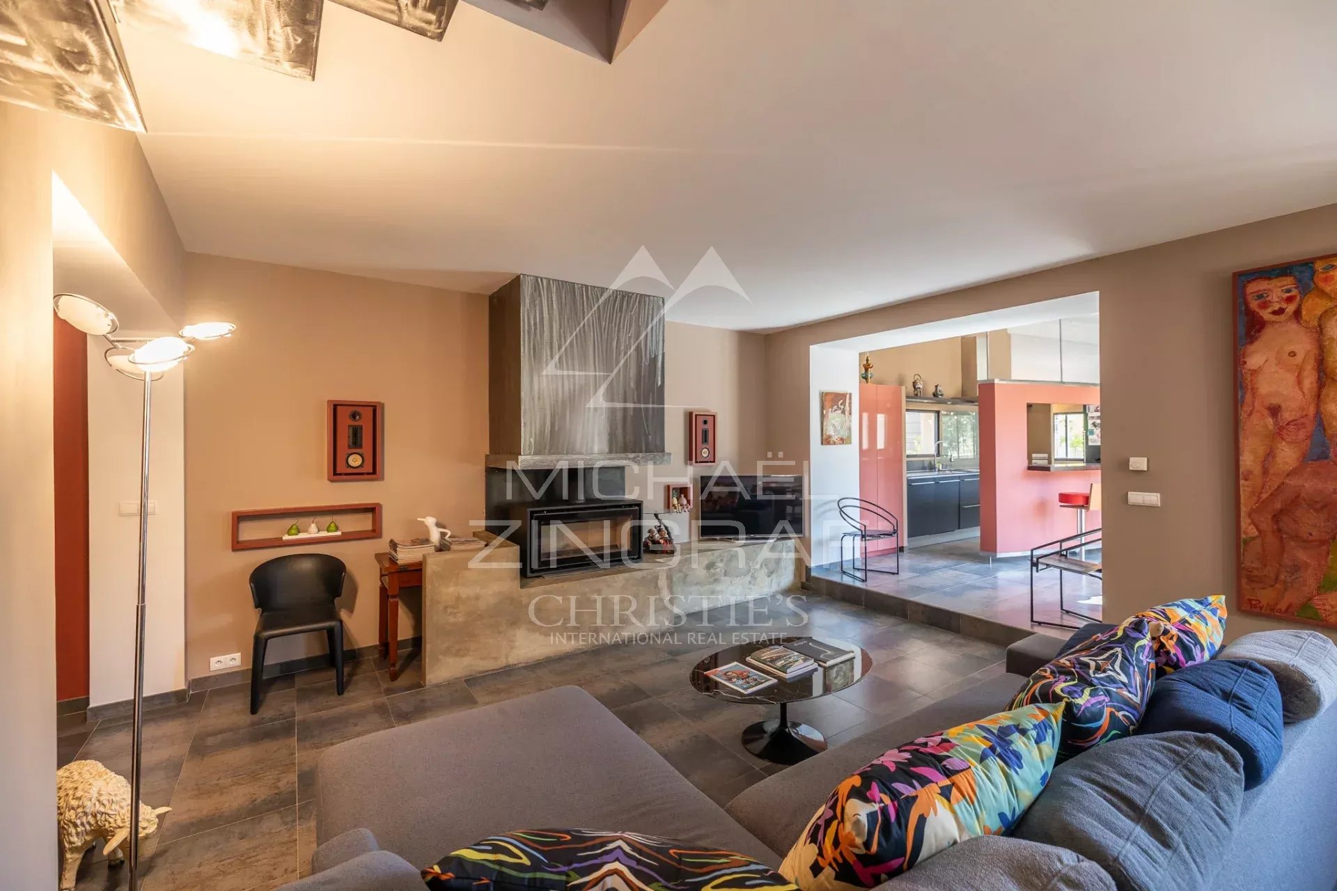Oppède - Belle maison de hameau aux vues exceptionnelles et à deux pas des commerces
