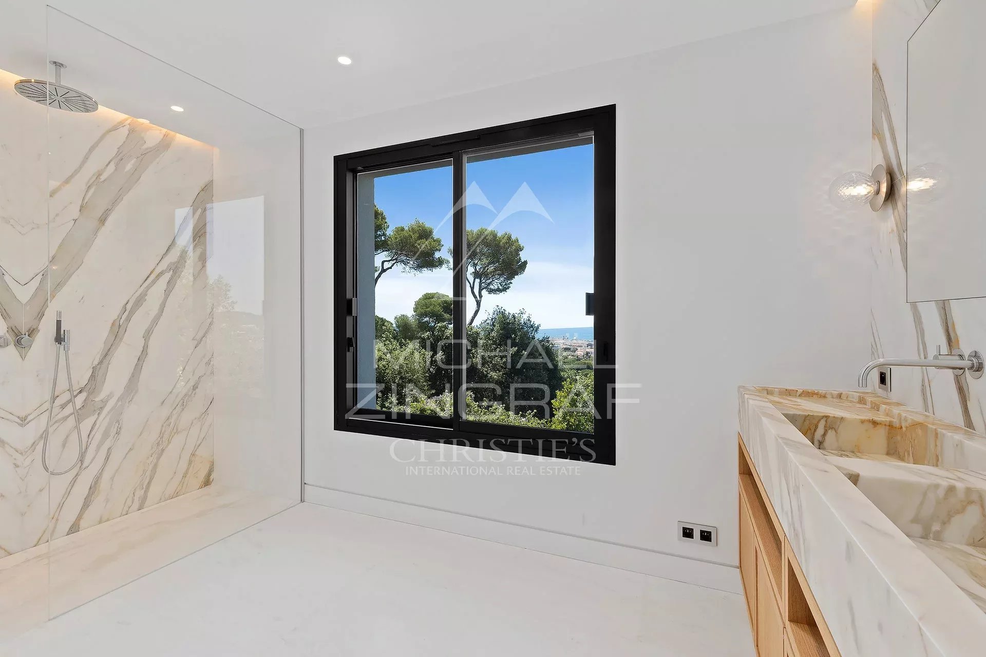 Co-Exclusivité - Cannes Californie – Villa contemporaine avec vue mer panoramique