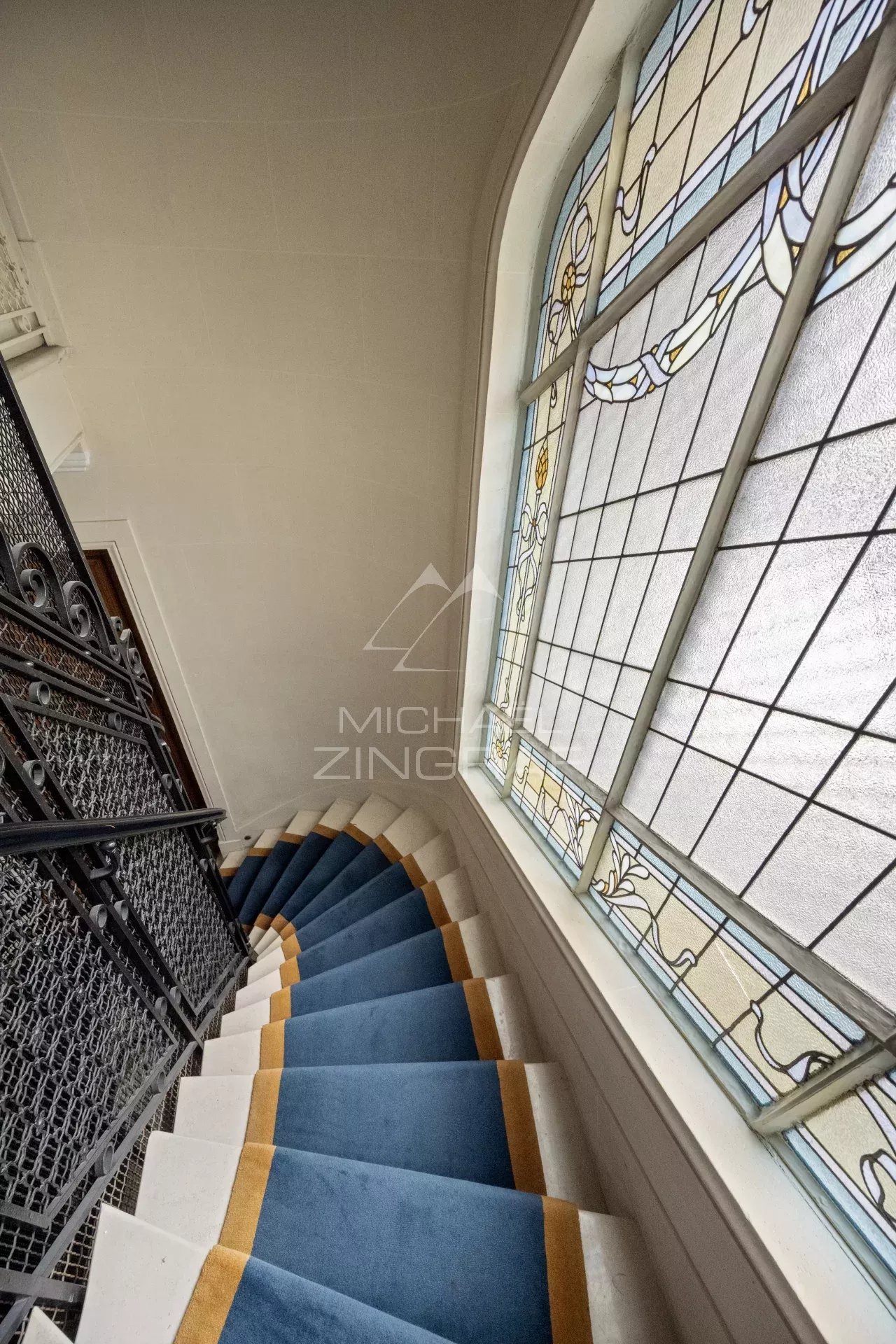 A vendre - Triangle d'or - 3 Suites - Parfait Etat - Clim