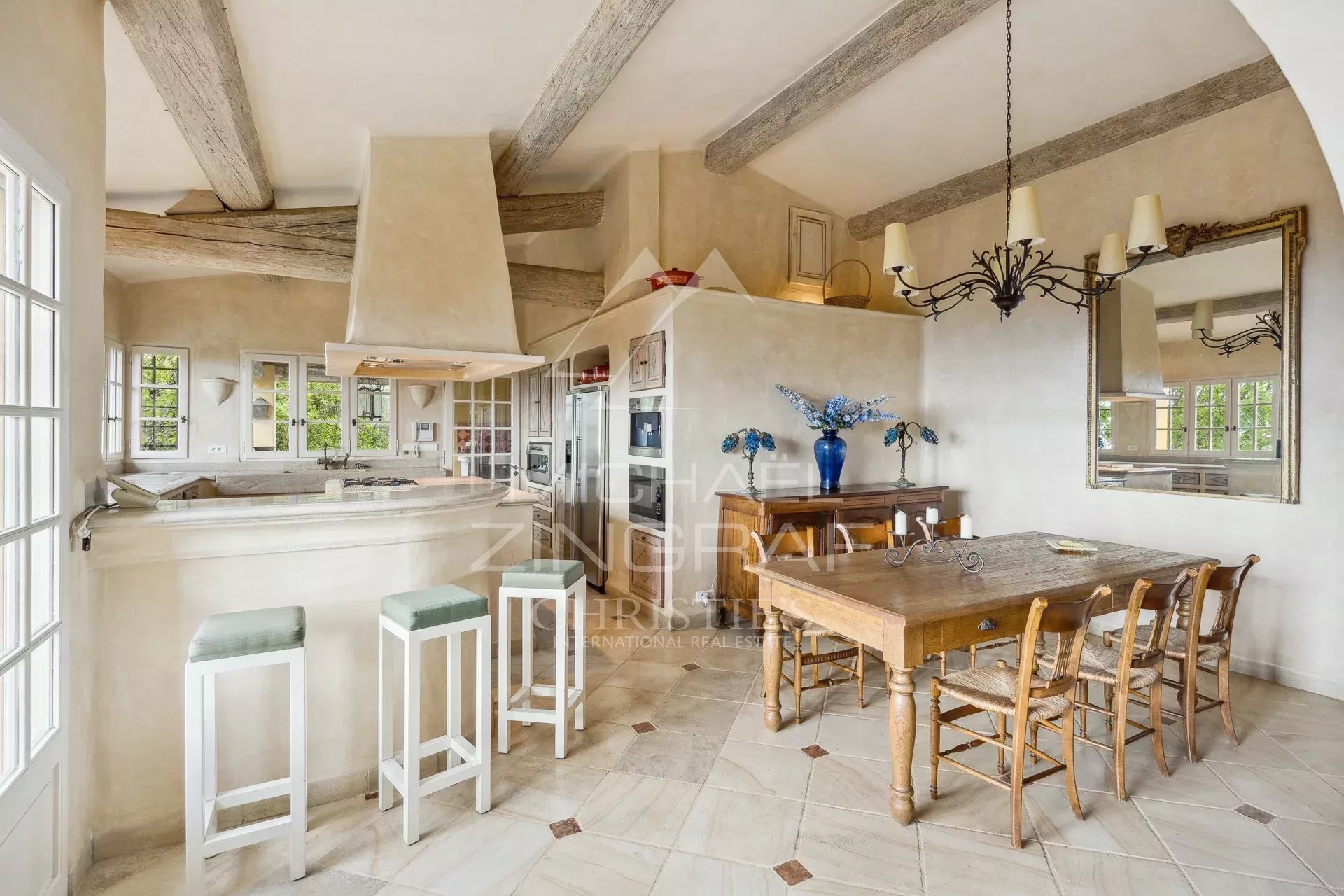 Superb 13-Room Bastide with Panoramic Views
