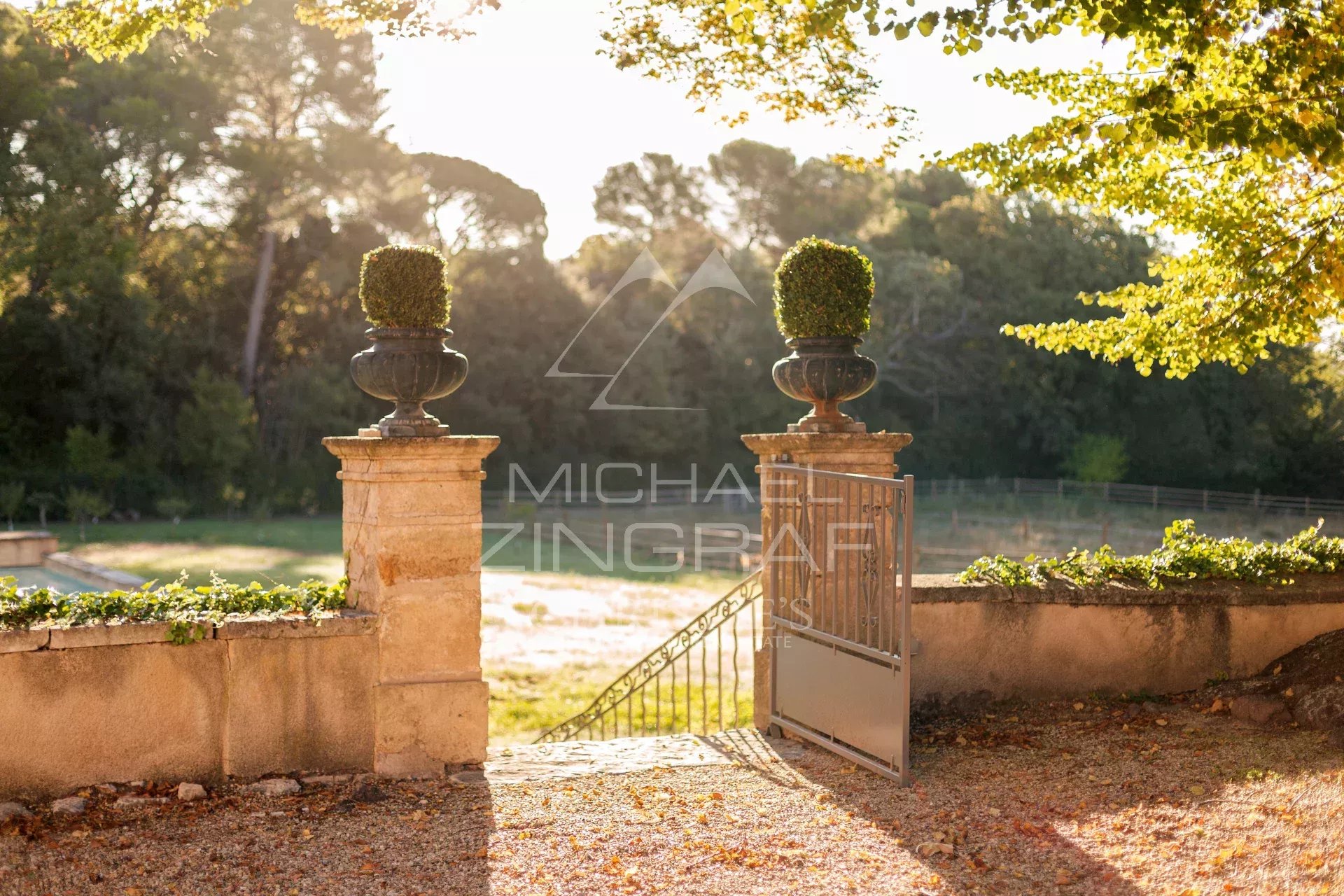 Propriété d’exception au cœur de la campagne aixoise