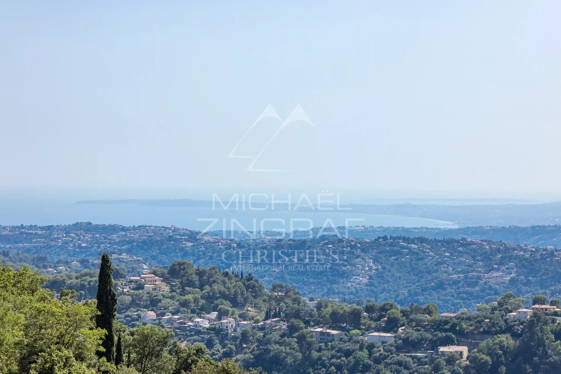 Close to Nice – Aspremont – Charming property with panoramic views