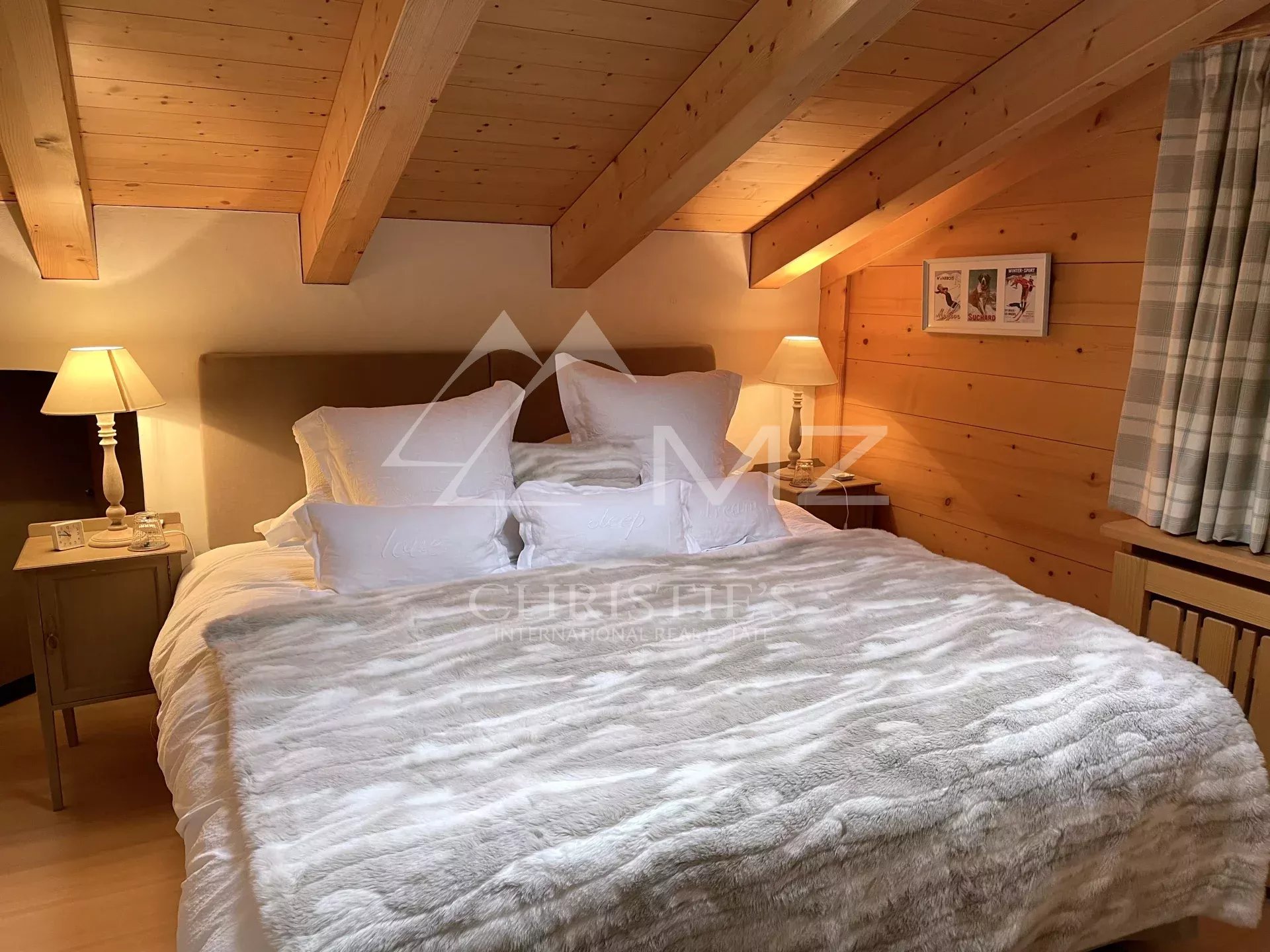 Dachgeschosswohnung an sehr ruhiger Sonnenseite von Lauenen