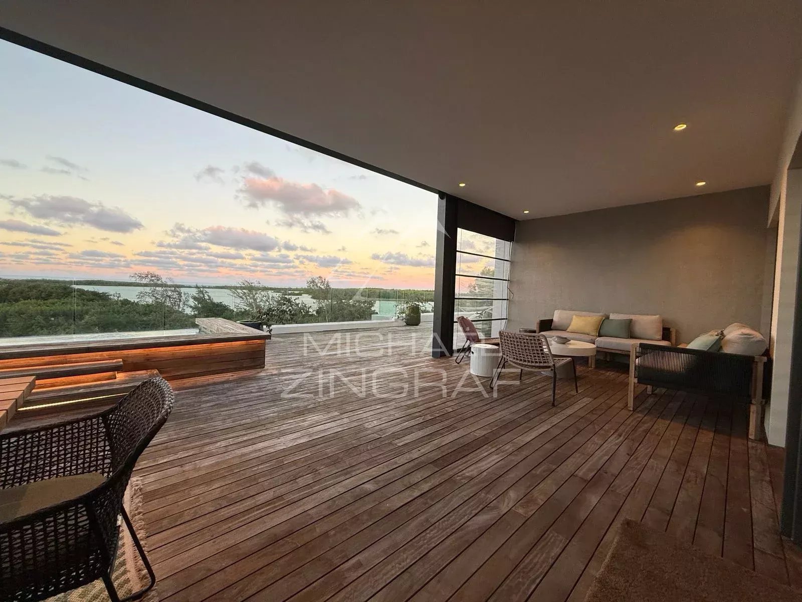 Penthouse d’Exception avec Vue Mer