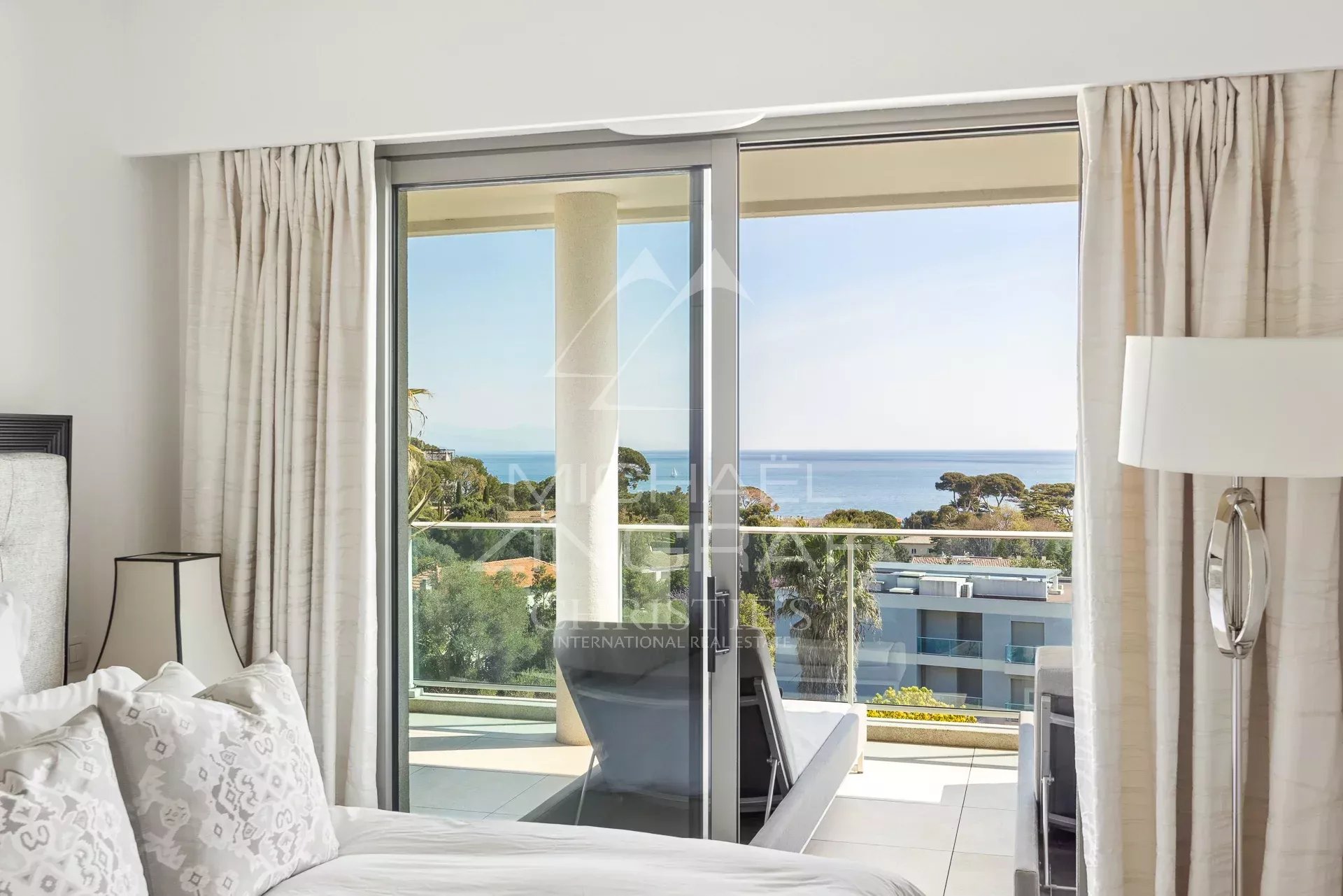 Exceptionnel 4 pièces en dernier étage – Vue mer panoramique 360°