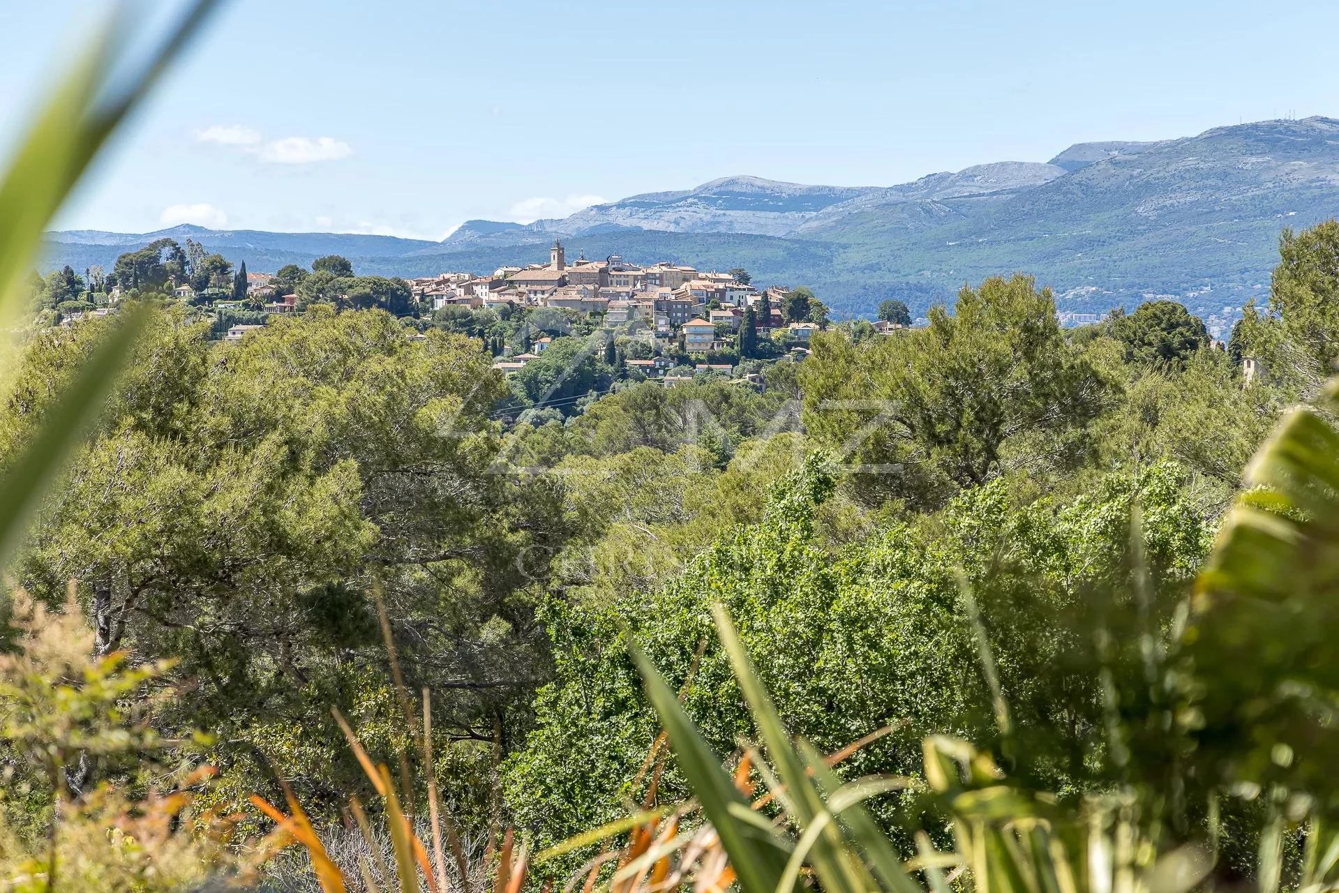 MOUGINS RESIDENTIAL AREA - VILLAGE AND HILLS VIEWS