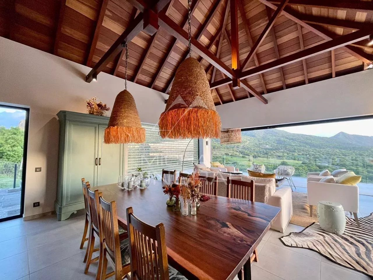 Exceptional Luxury Villa in Black River