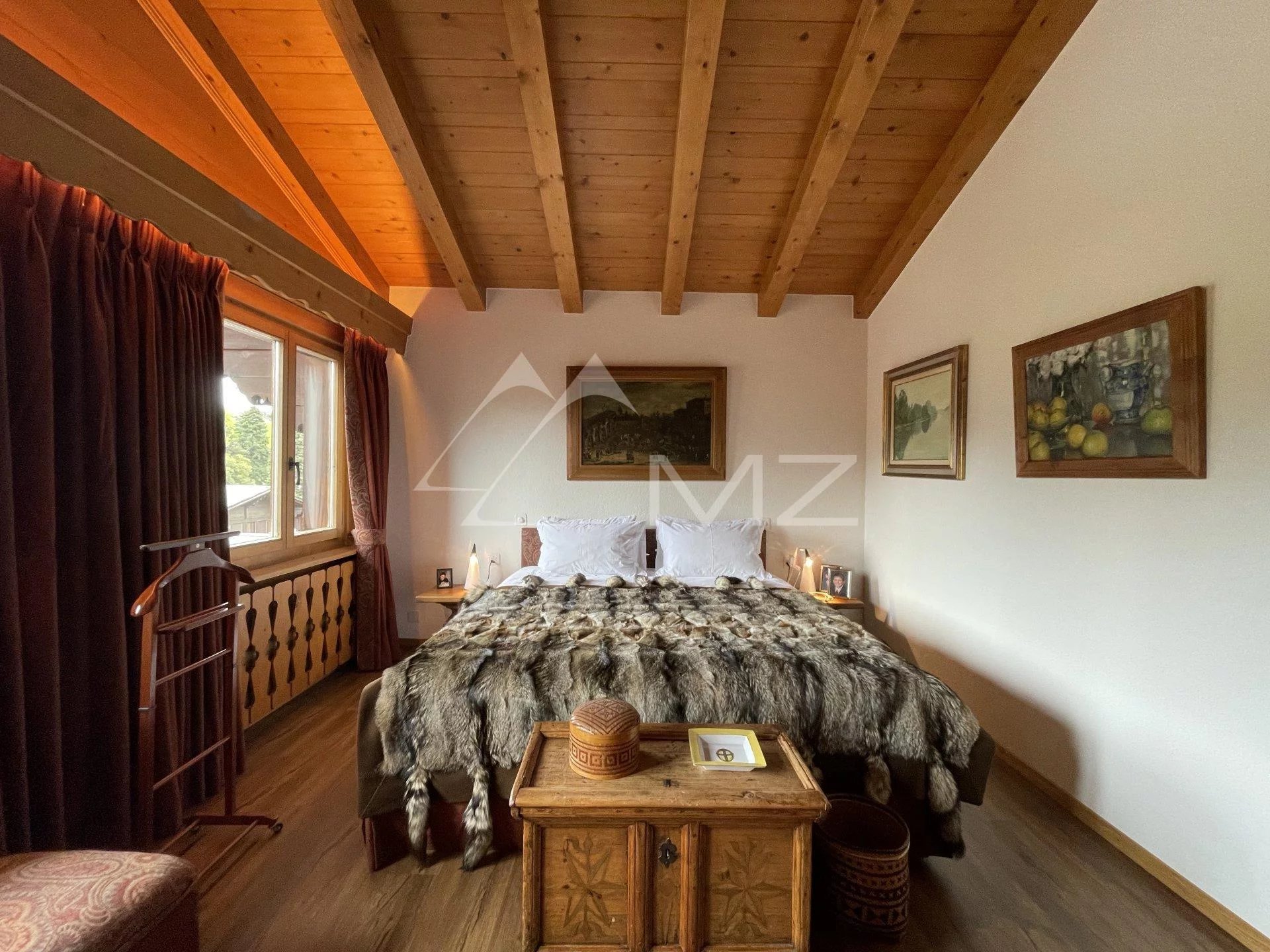 Top floor apartment in the center of Gstaad