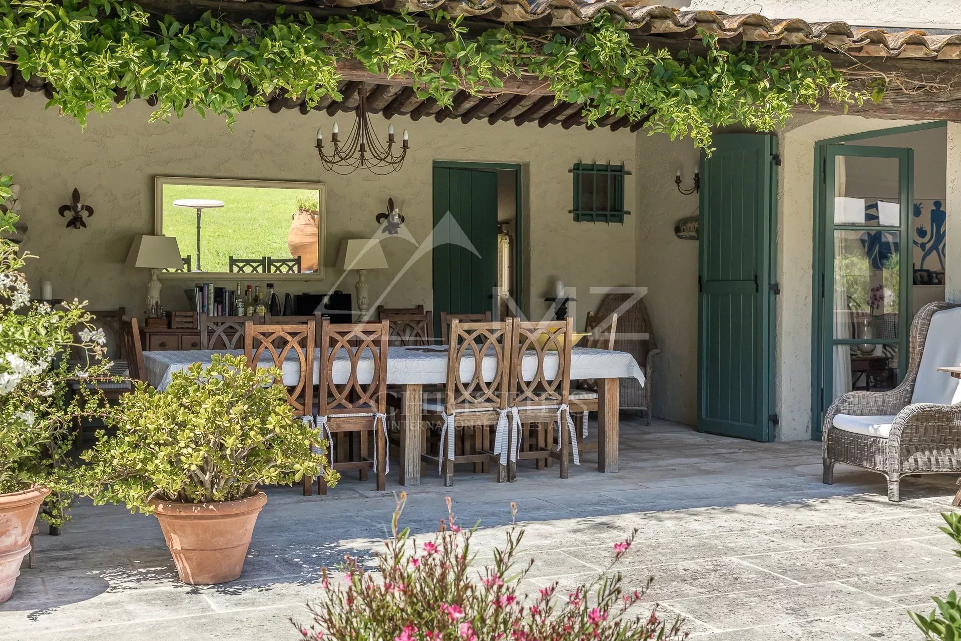 Vence - Charming provencal villa with a tennis court