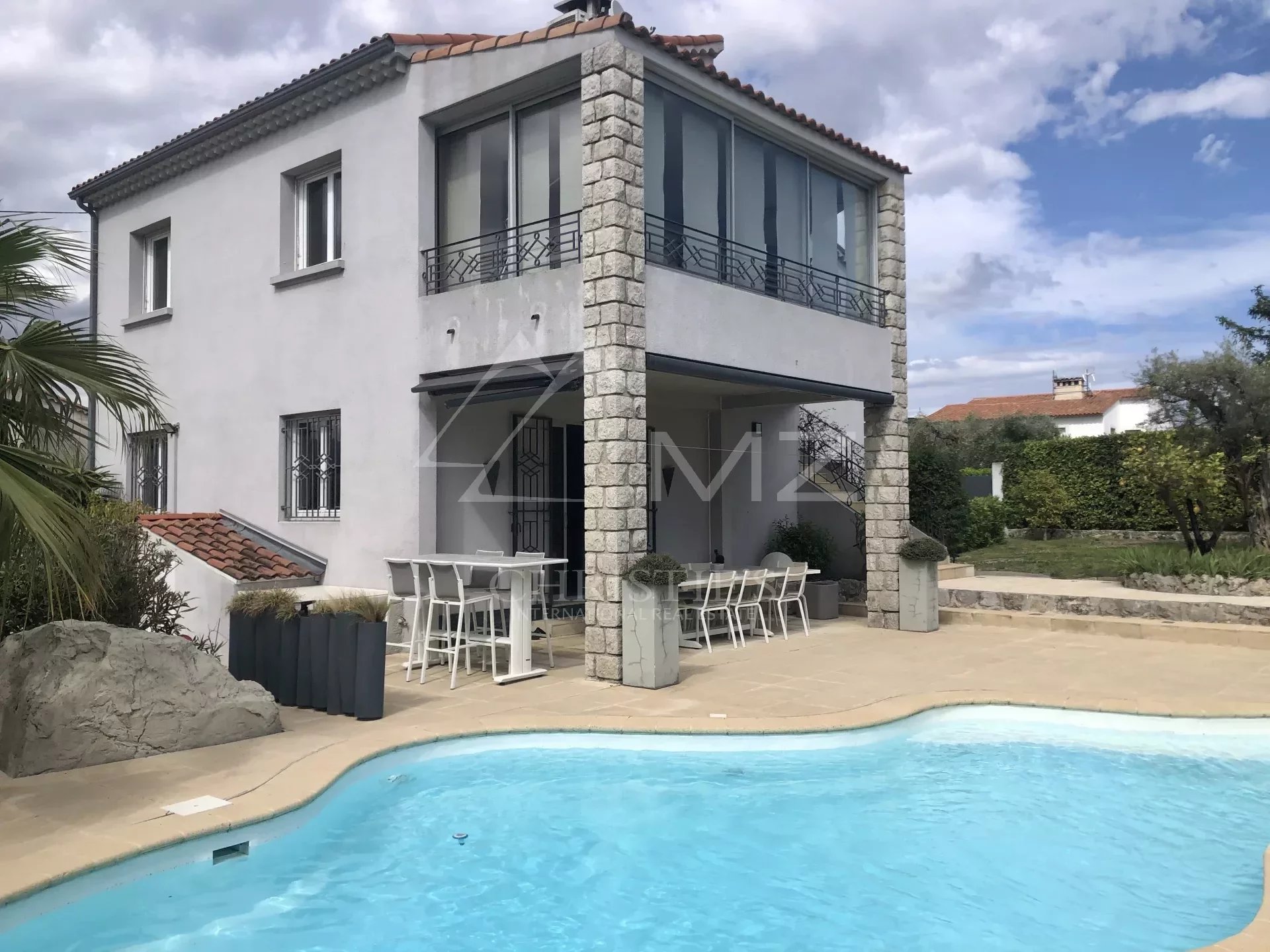 Near Cannes - Le Cannet - Family villa in a dominant position