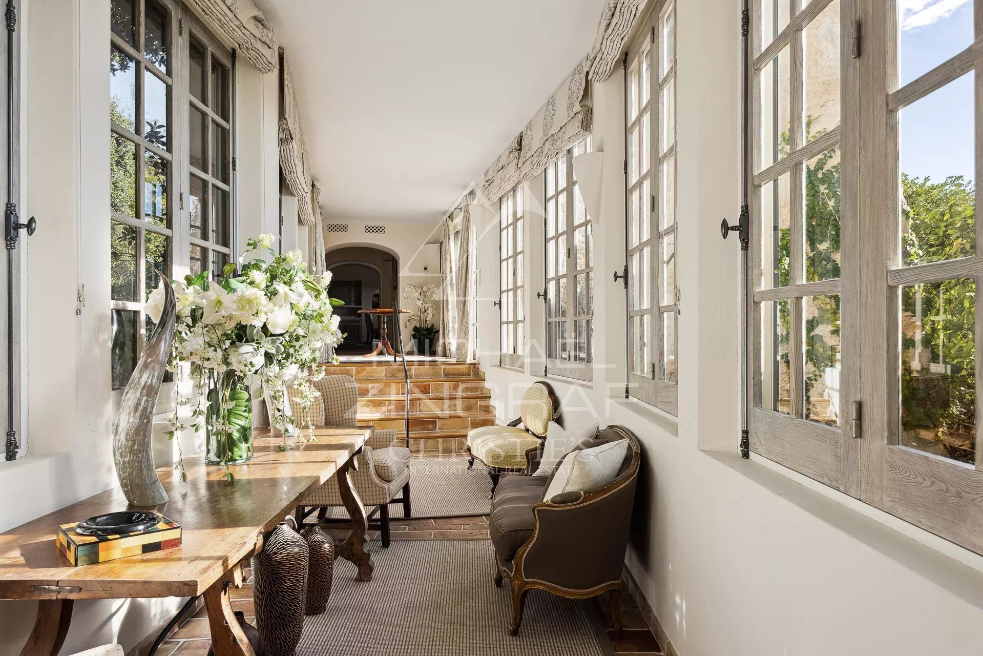 Saint-Paul-de-Vence - Exceptionnelle propriété dans domaine privé