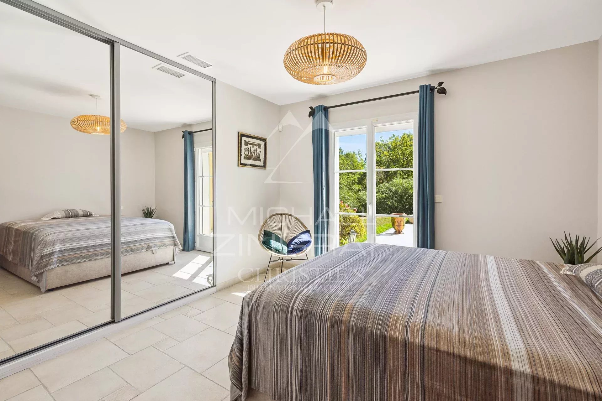 Villa avec Maison d’Amis et Piscine, au cœur d’un secteur prisé de Fayence