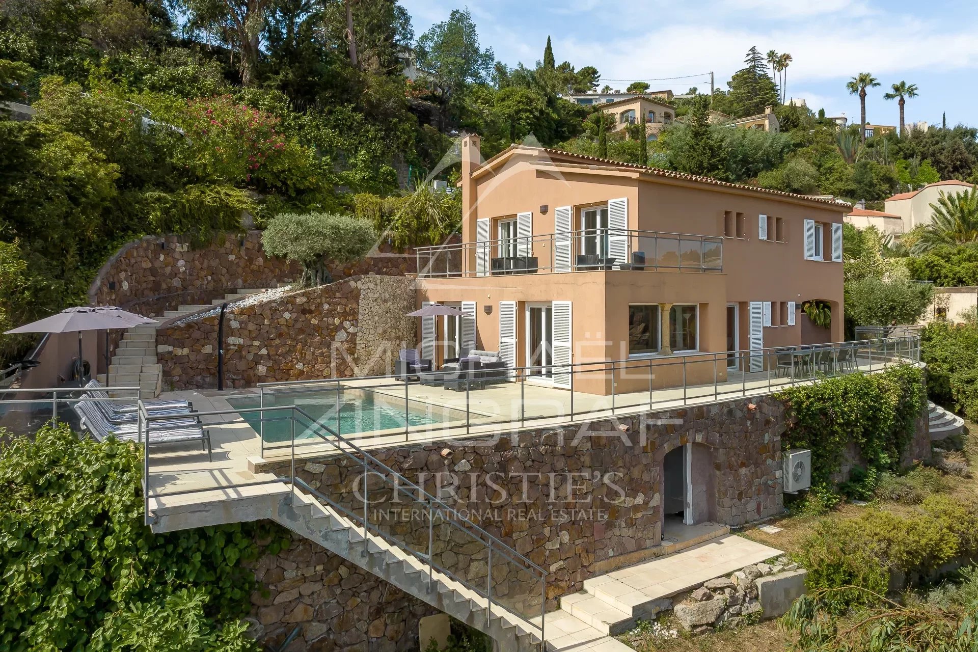 Nahe Cannes - Théoule-Sur-Mer - Elegantes Familienhaus mit Meerblick