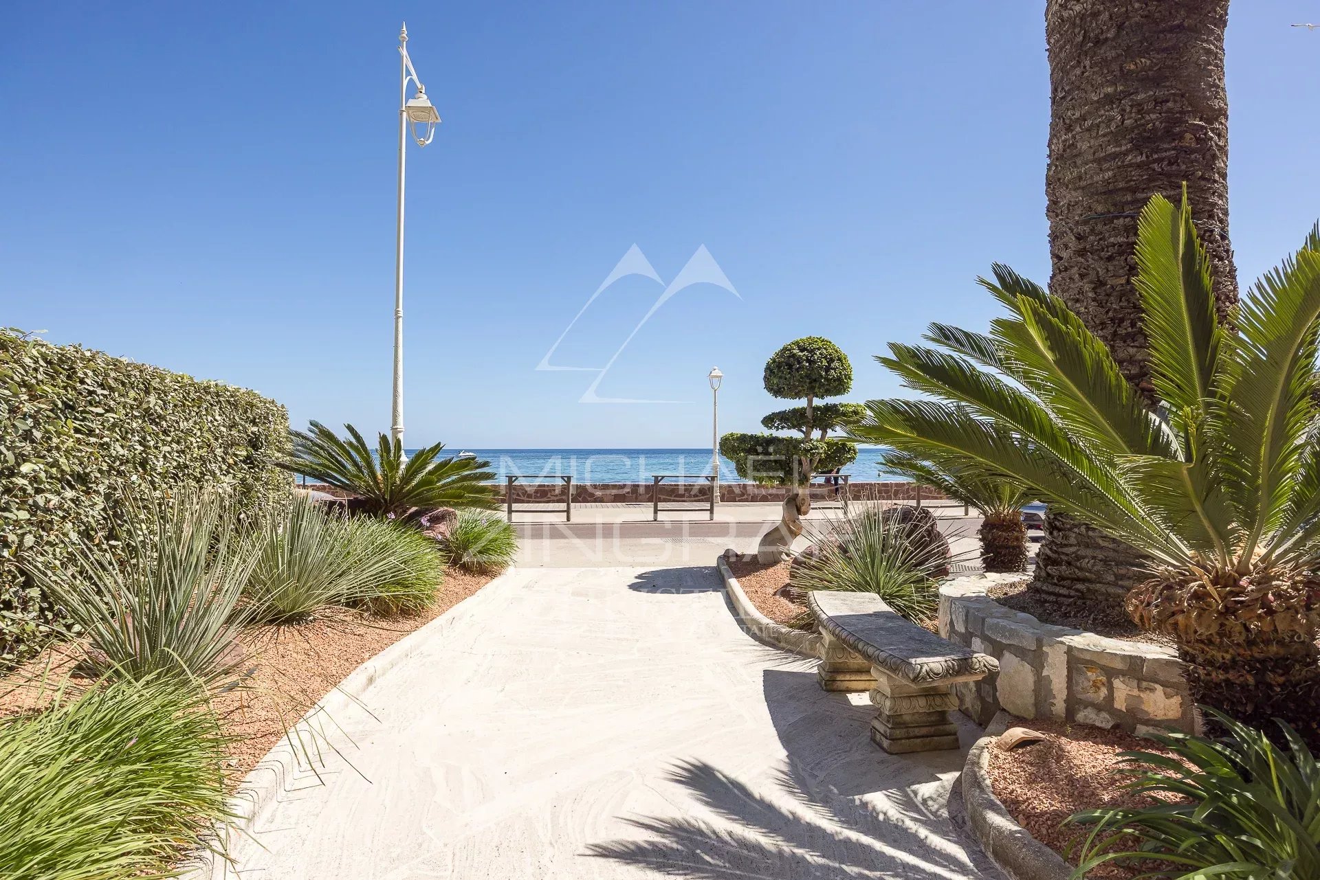 Cannes – Gazagnaire – Wunderschöne renovierte 3-Zimmer-Wohnung