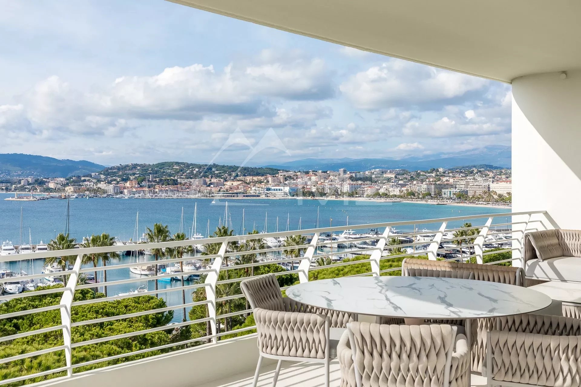 Cannes - Croisette - Penthouse mit Panorama-Meerblick