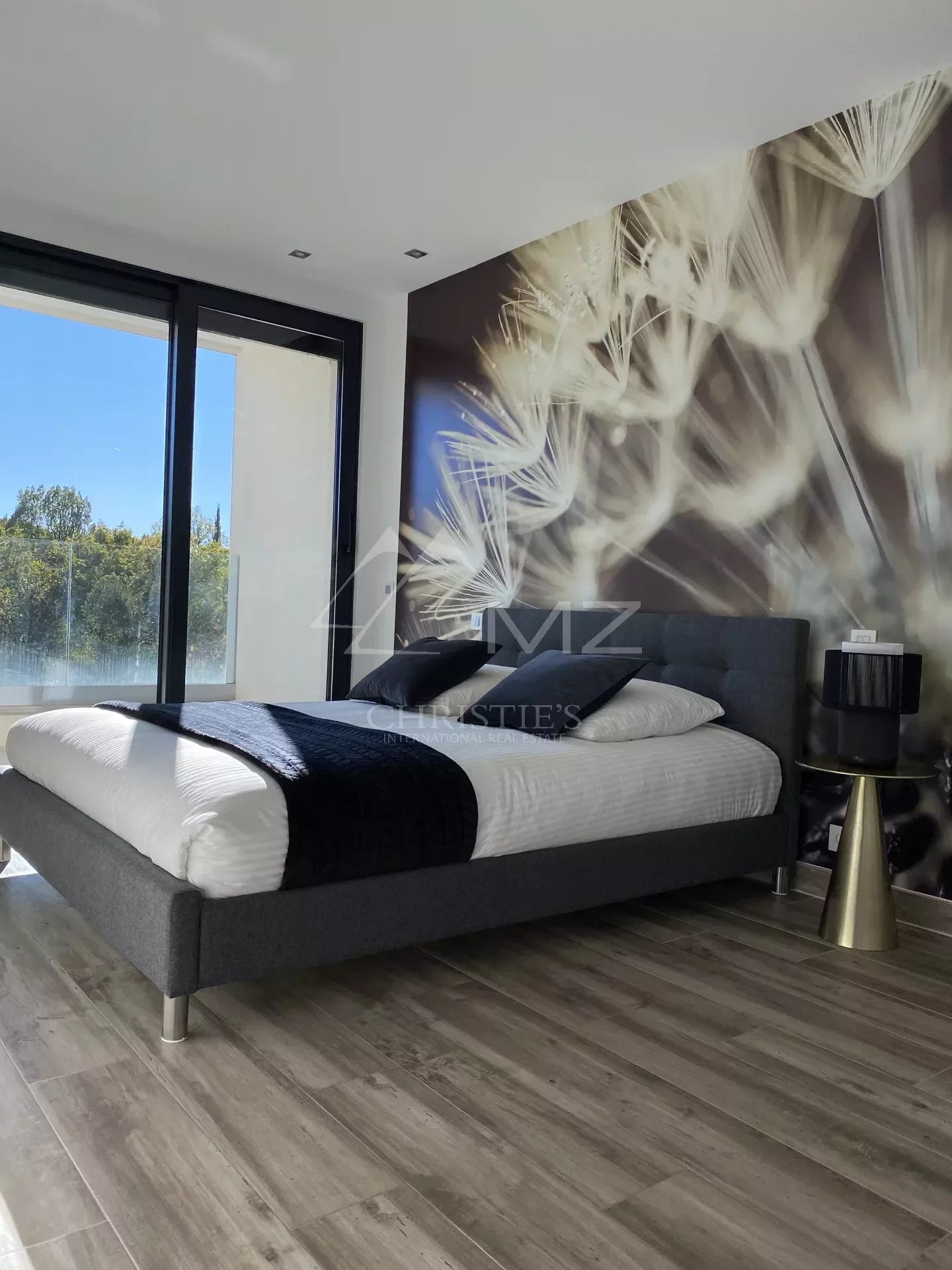 Contemporary 4 bedrooms Villa - Cannes countryside
