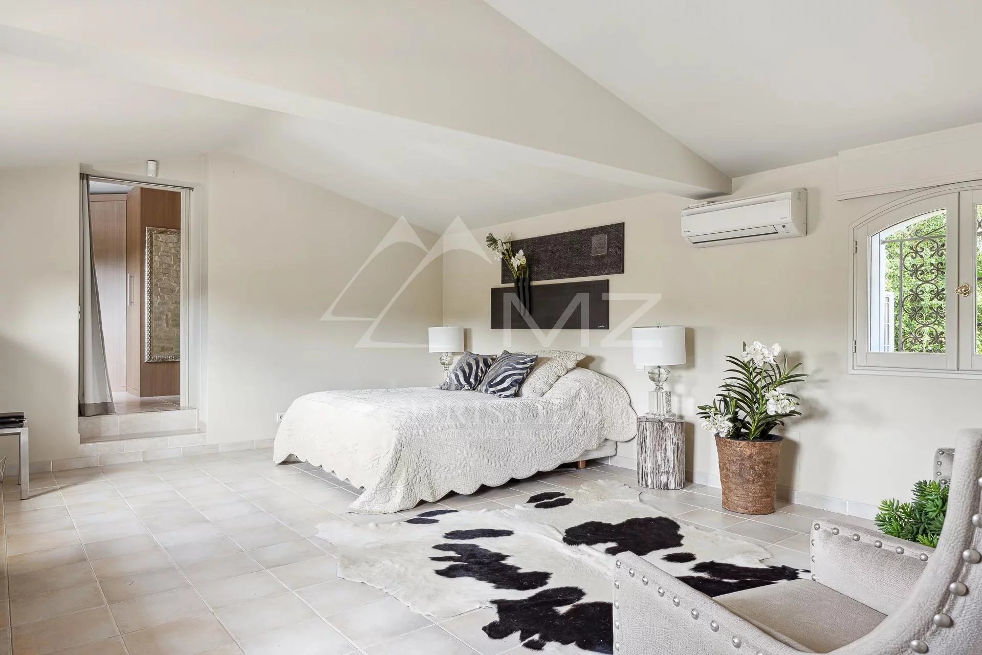 La Colle-sur-Loup - Beautiful 4 bedrooms contemporary villa