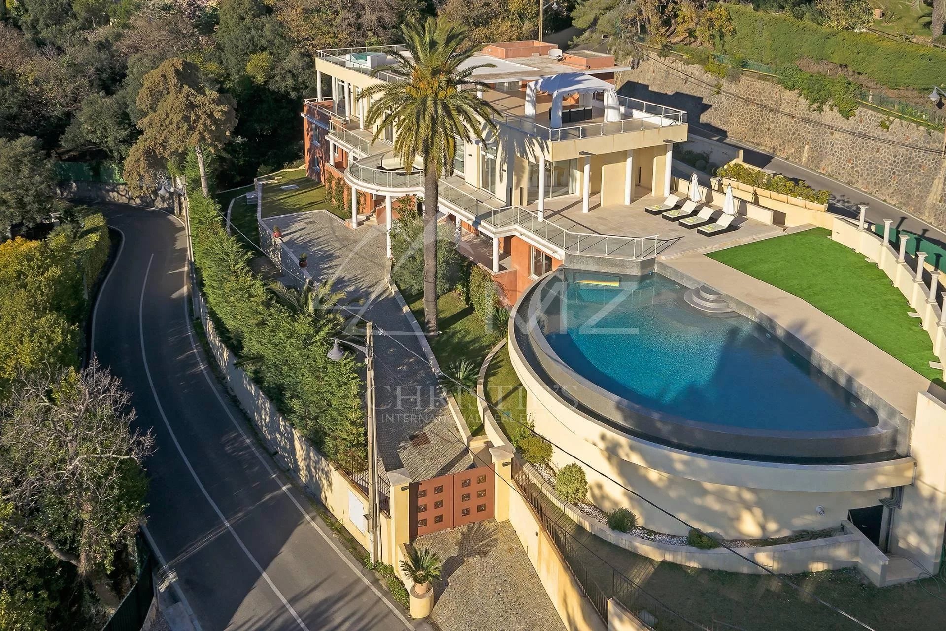 Cannes - Luxurious new built villa