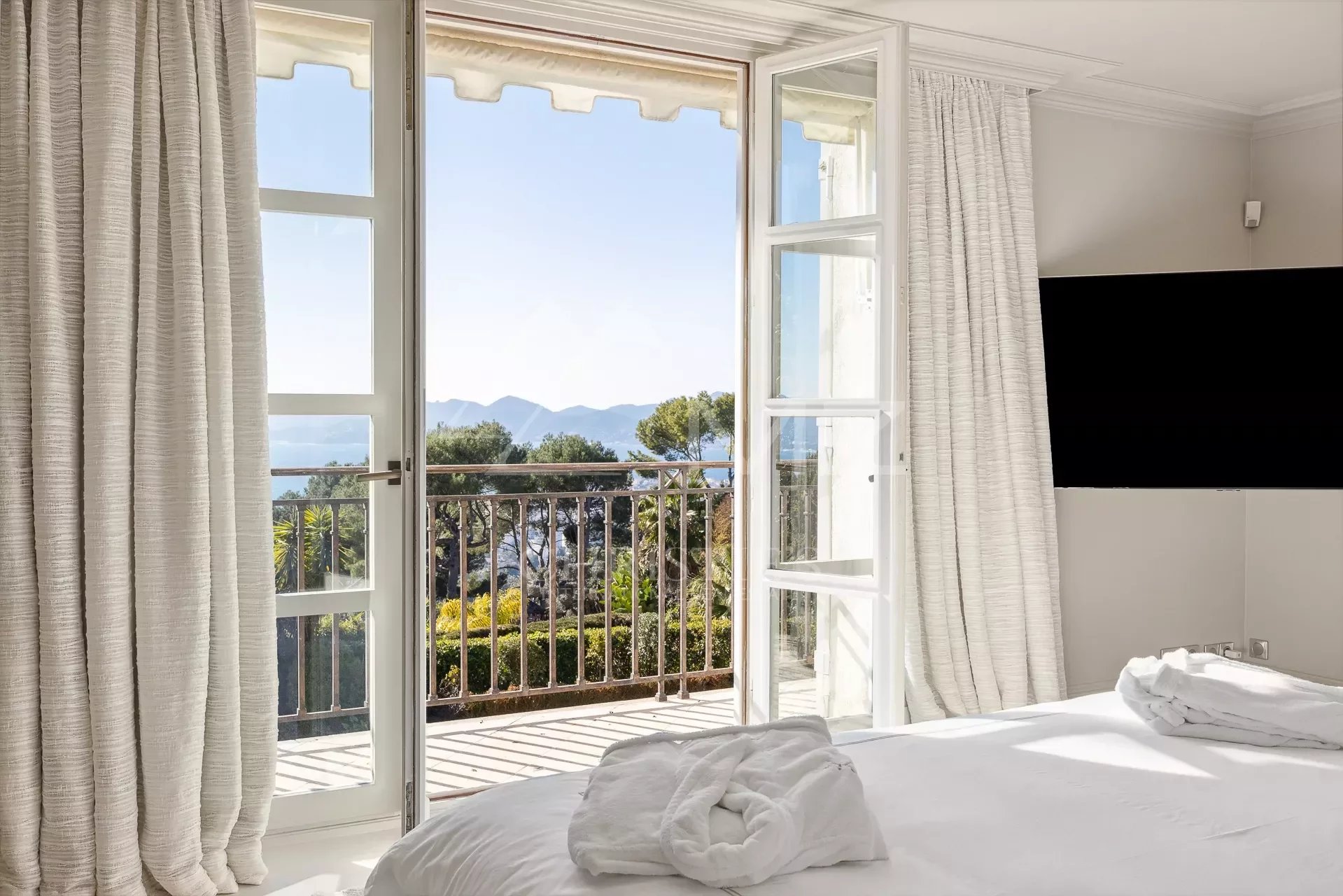 Cannes - Très belle villa avec vue mer