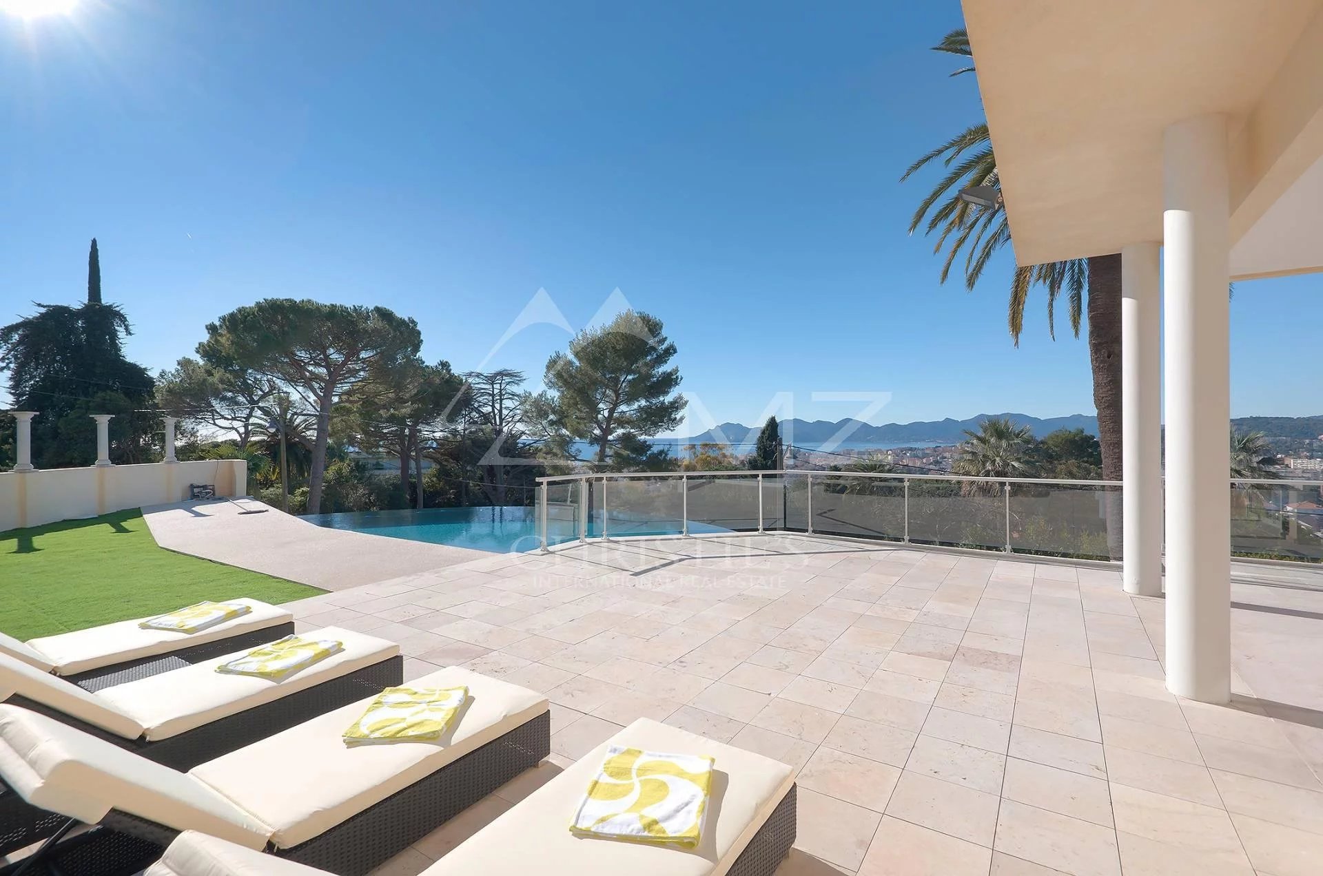 Cannes - Prachtvolle neue Villa