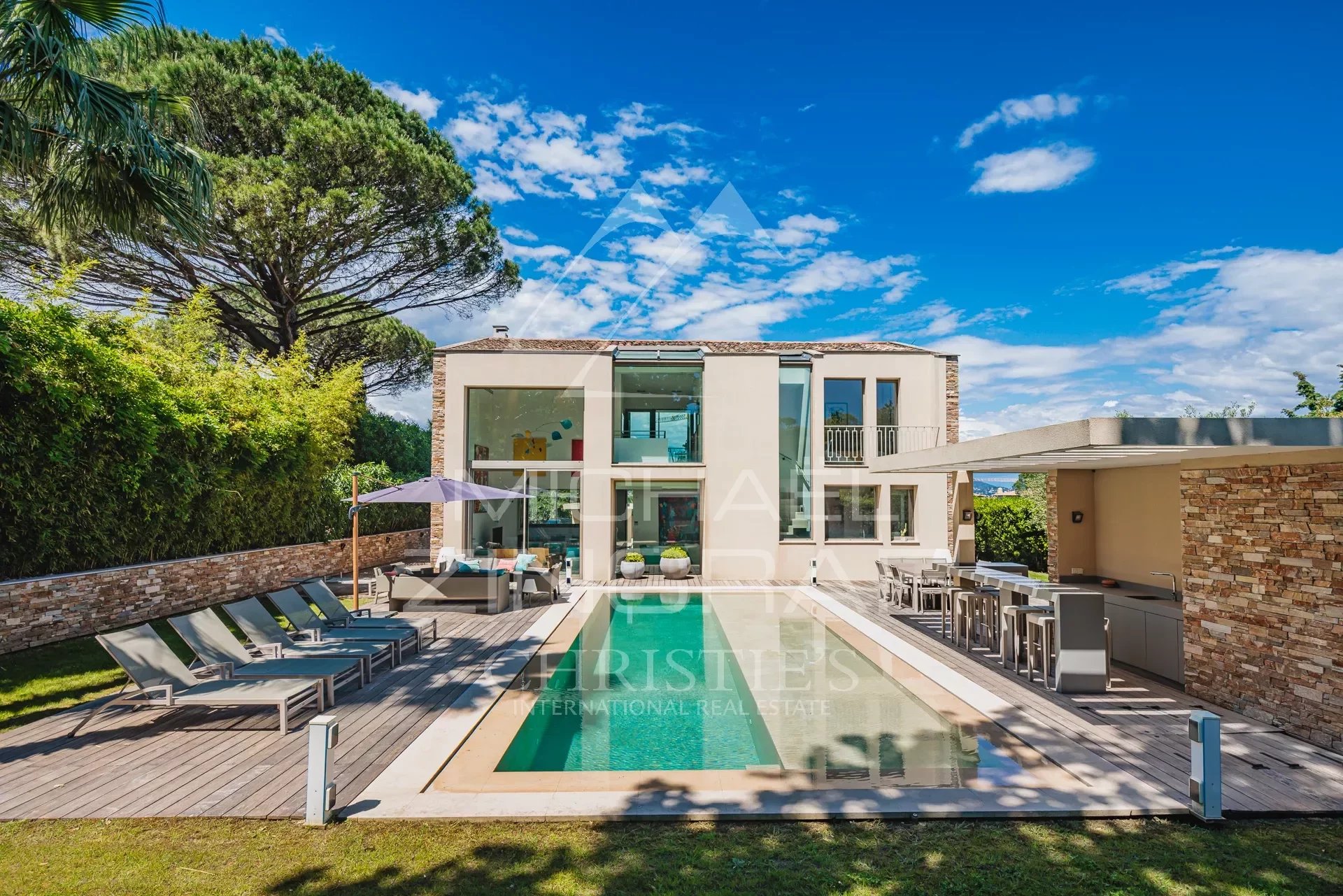 Saint-Tropez - Sublime moderne Villa nahe dem Zentrum