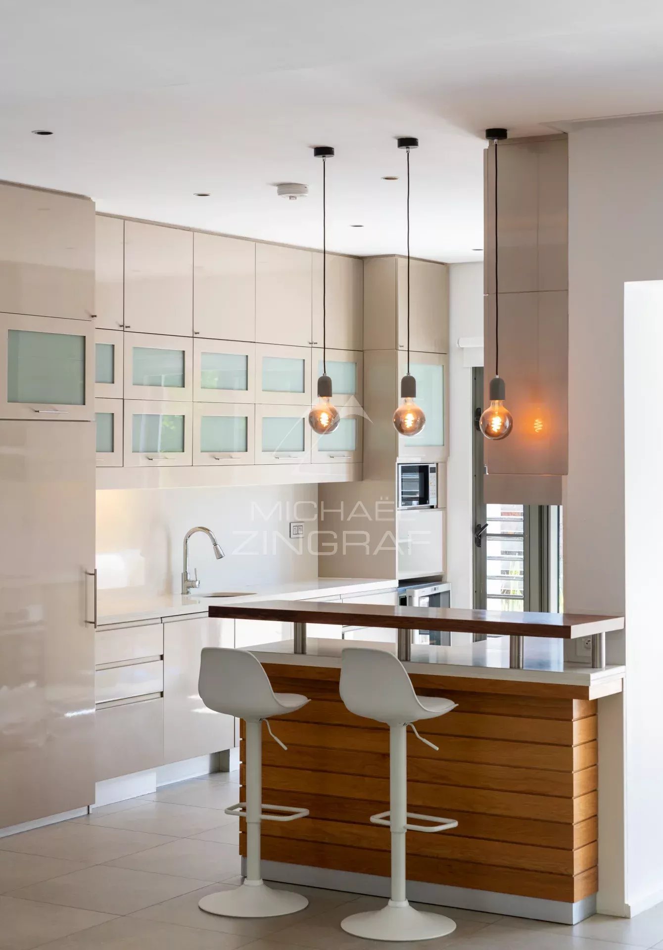 Élégante villa avec vue sur le golf au cœur de l’Anahita Estate