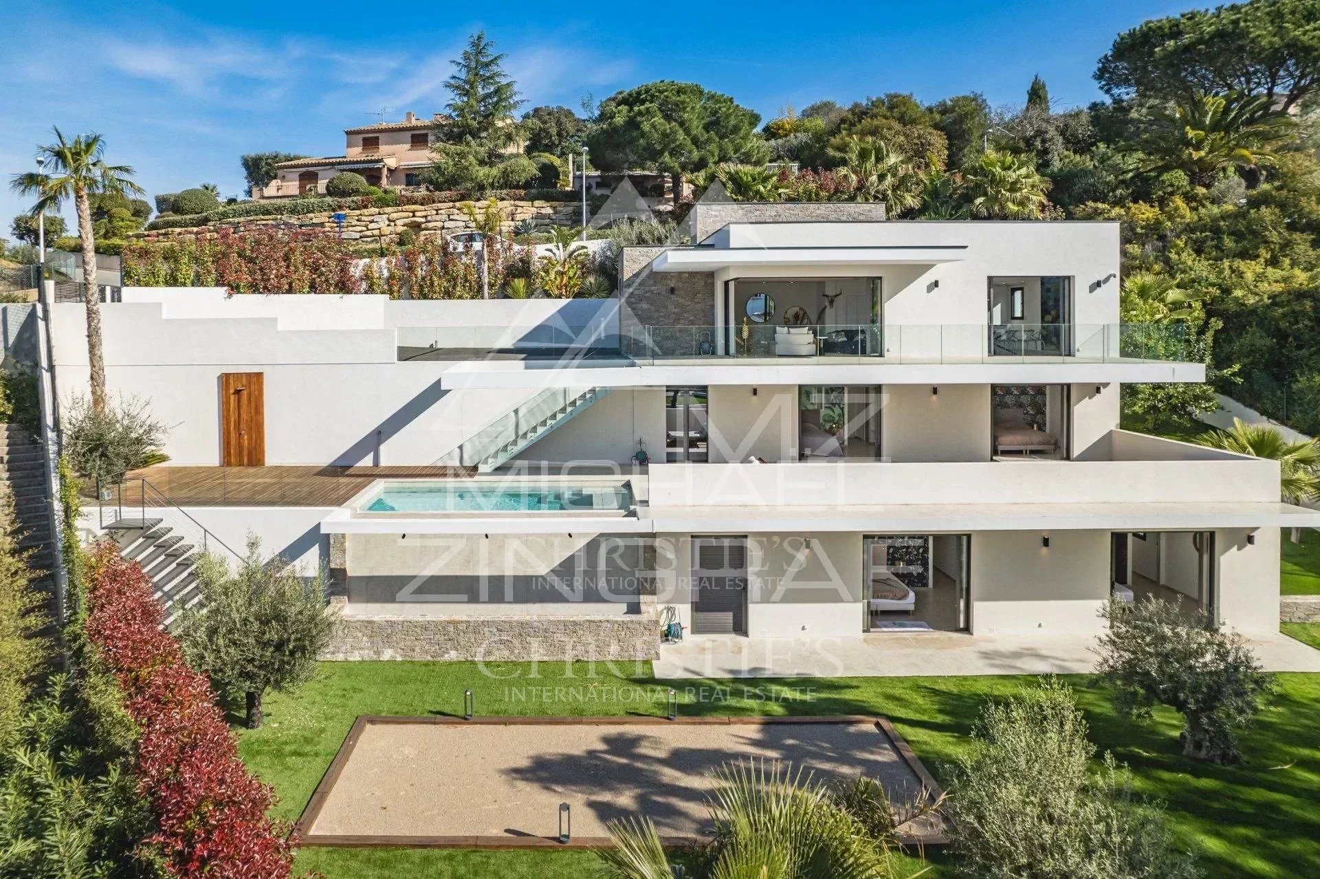 Magnificent contemporary property in the heart of Sainte-Maxime