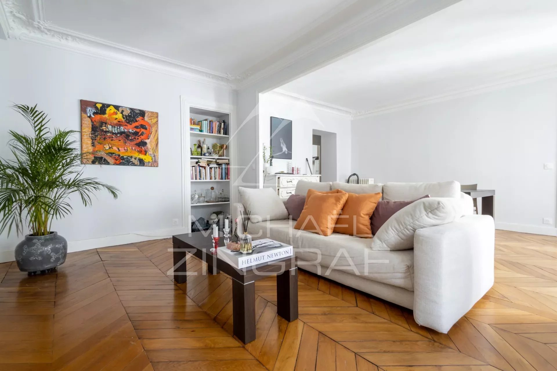 FOR SALE - Beautiful apartment Paris Saint Honoré