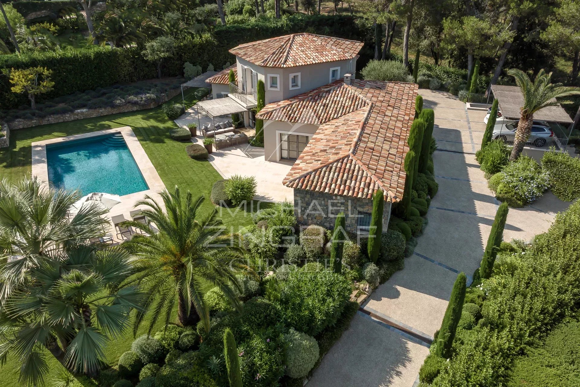Mougins - Domaine sécurisé, magnifique villa provençale moderne rénovée