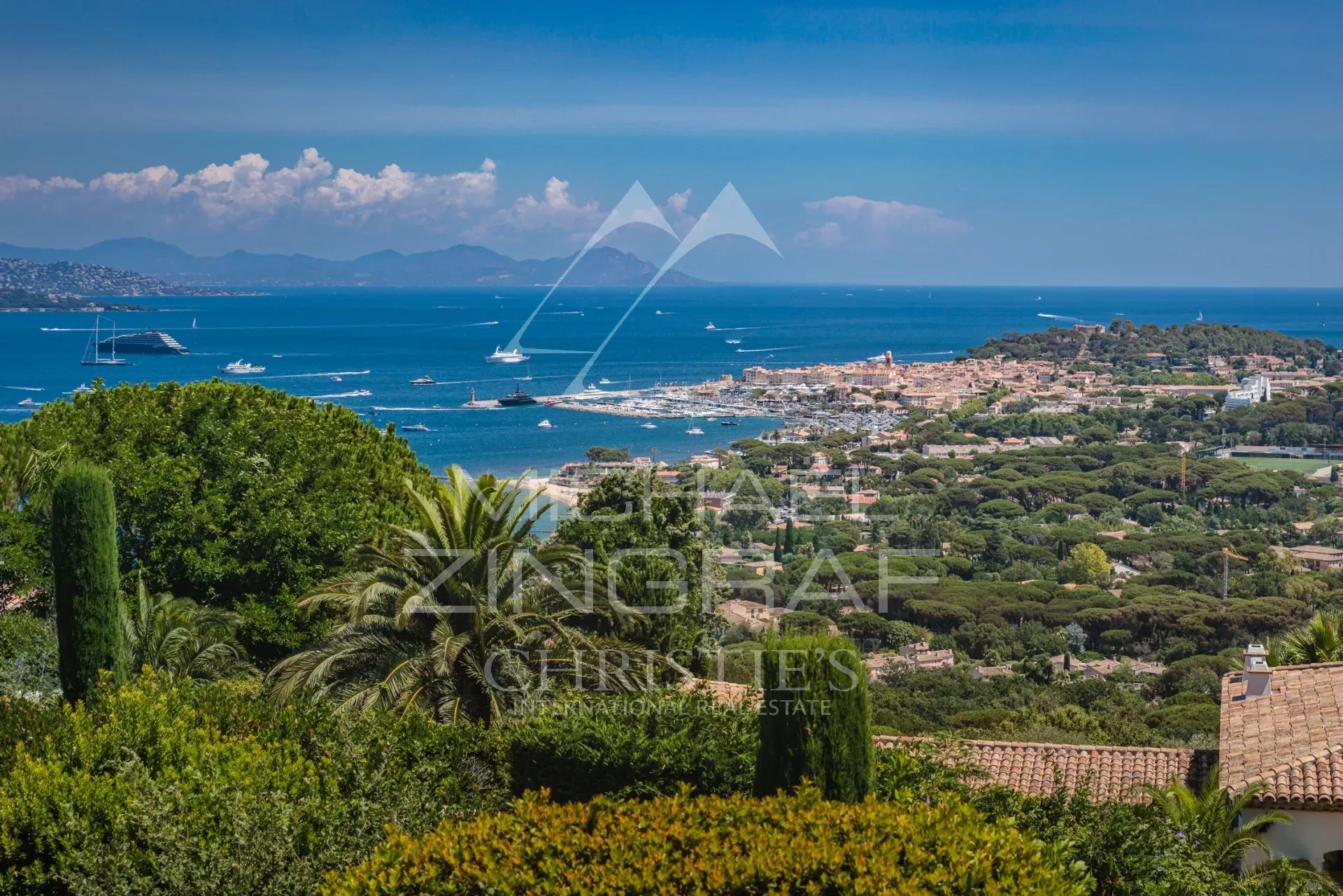 Close to Saint-Tropez - Charming villa with sea view