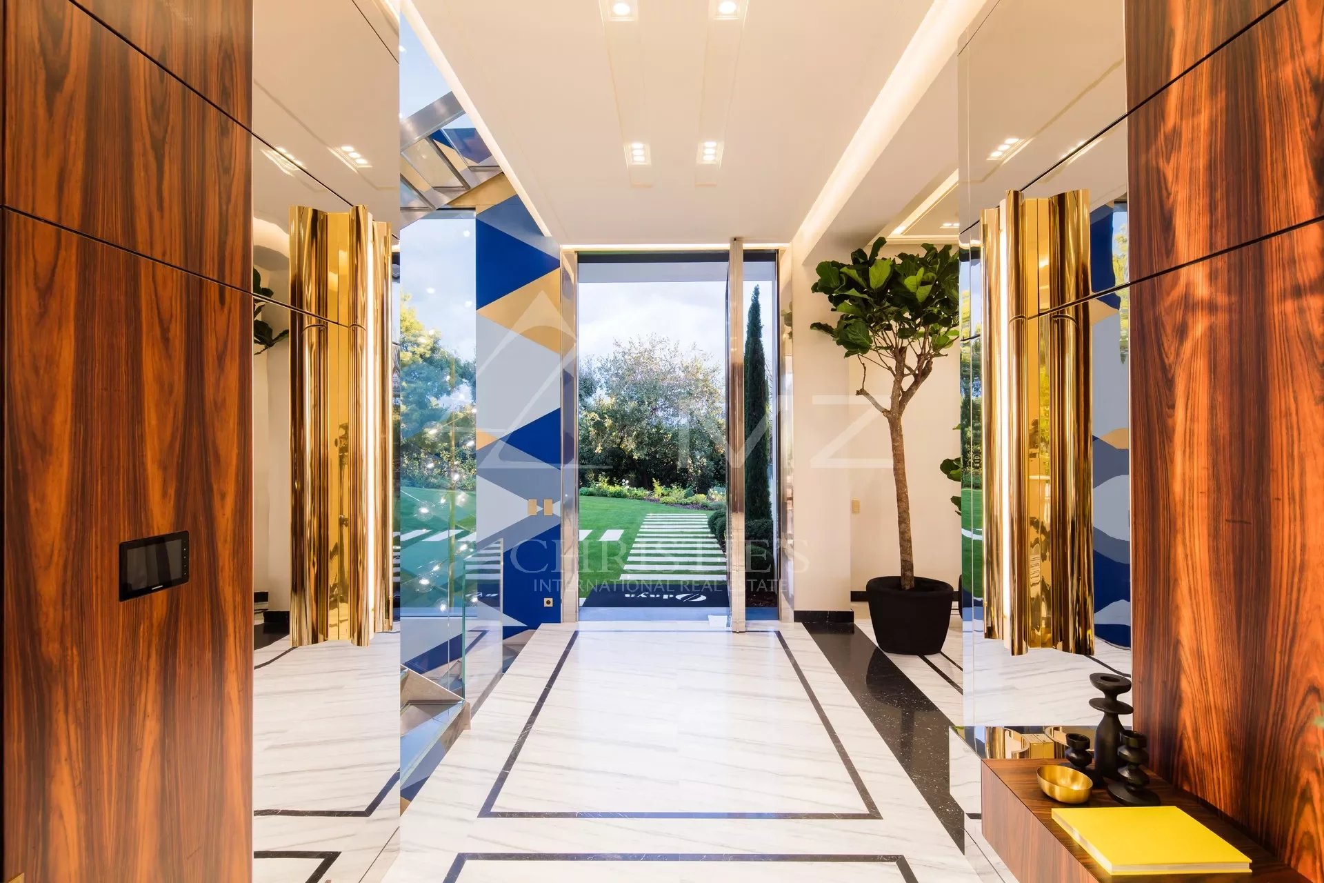 Cannes Croix des gardes - Neue außergewöhnliche Villa