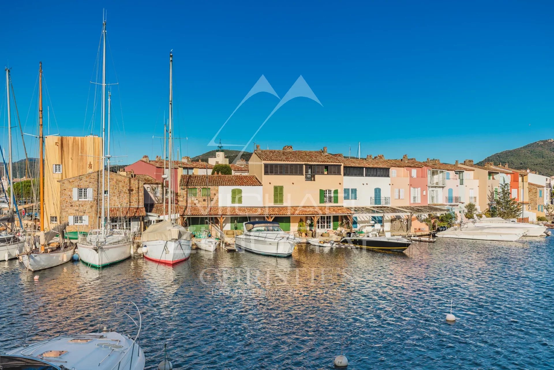 Village house with berth - Port Grimaud