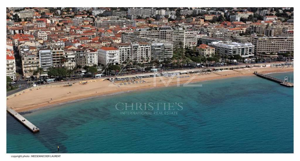 Cannes - Croisette - Somptueux appartement