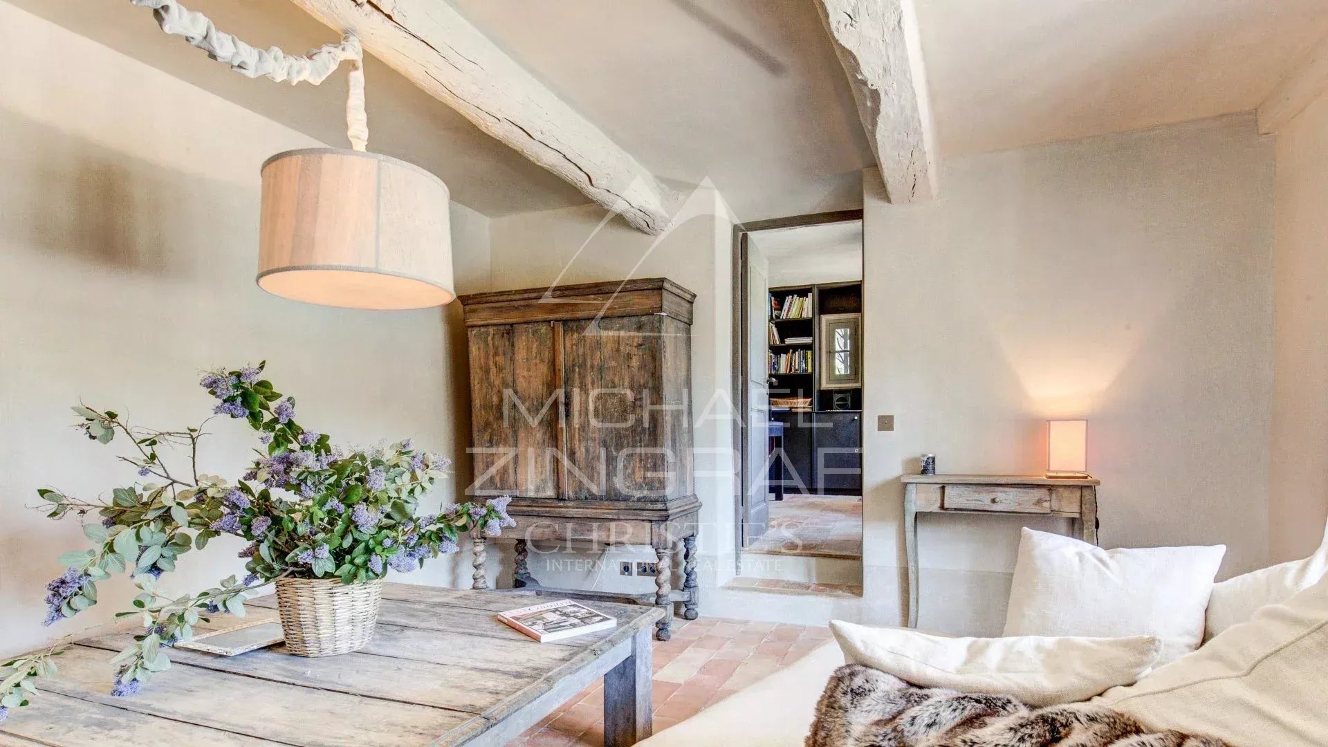Roquefort-les-Pins : Authentique Bastide provençale