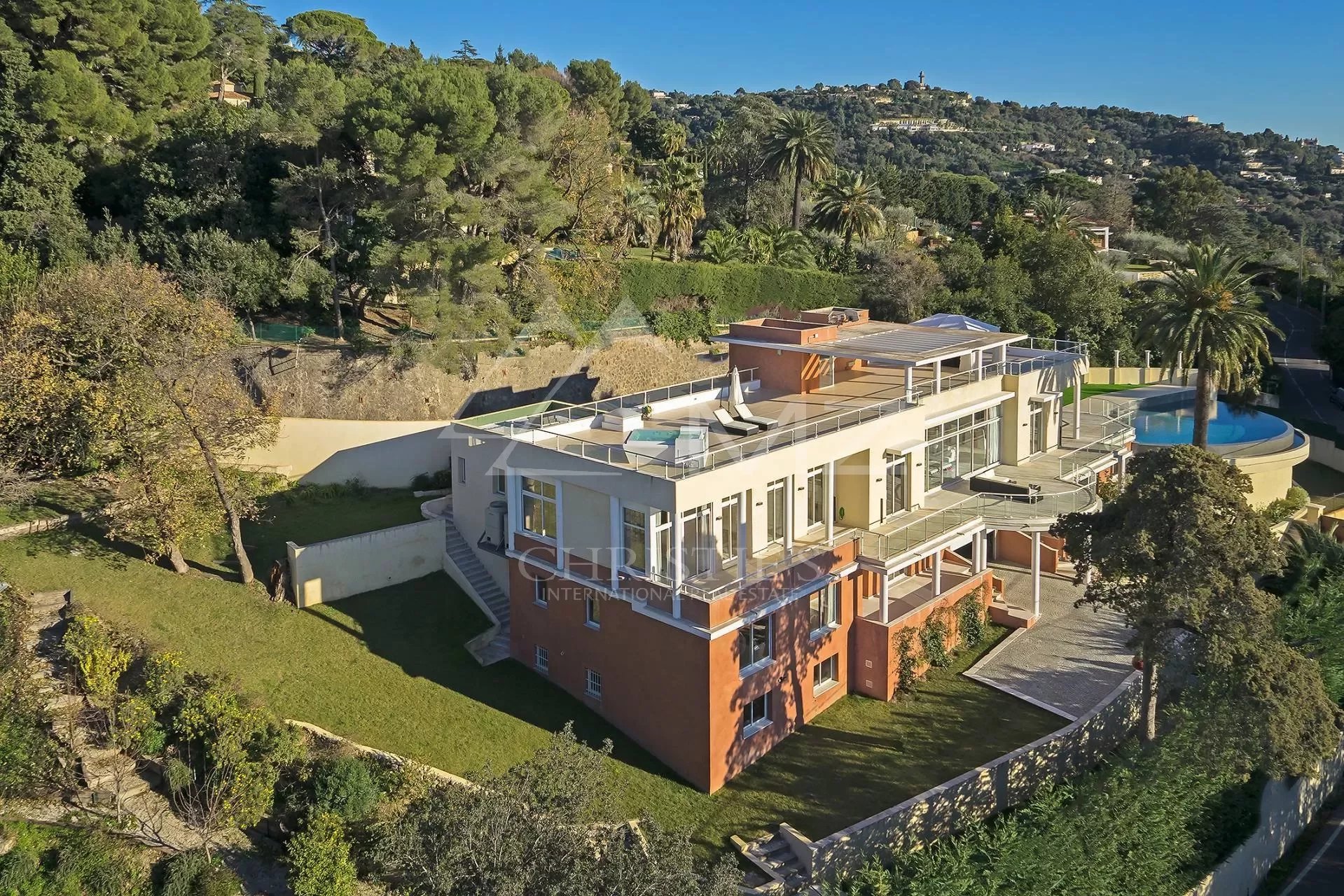 Cannes - Luxurious new built villa
