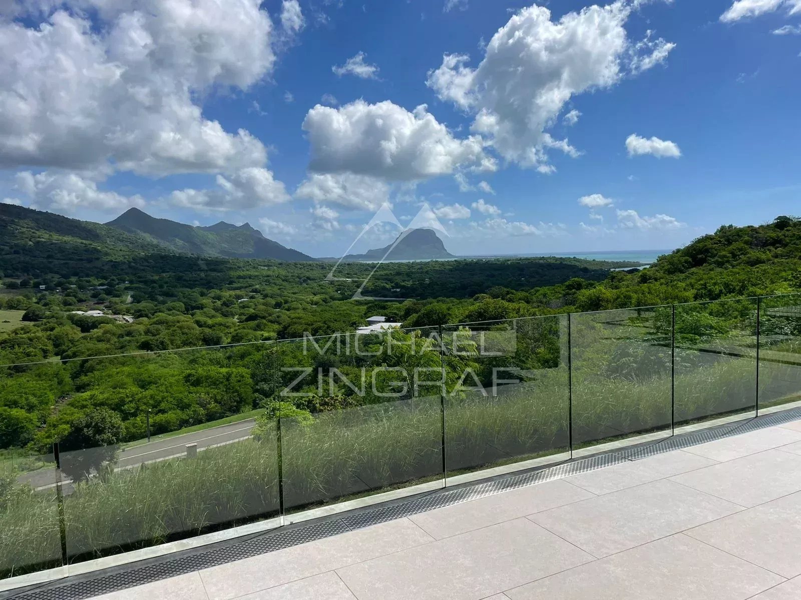 Exceptional Luxury Villa in Black River