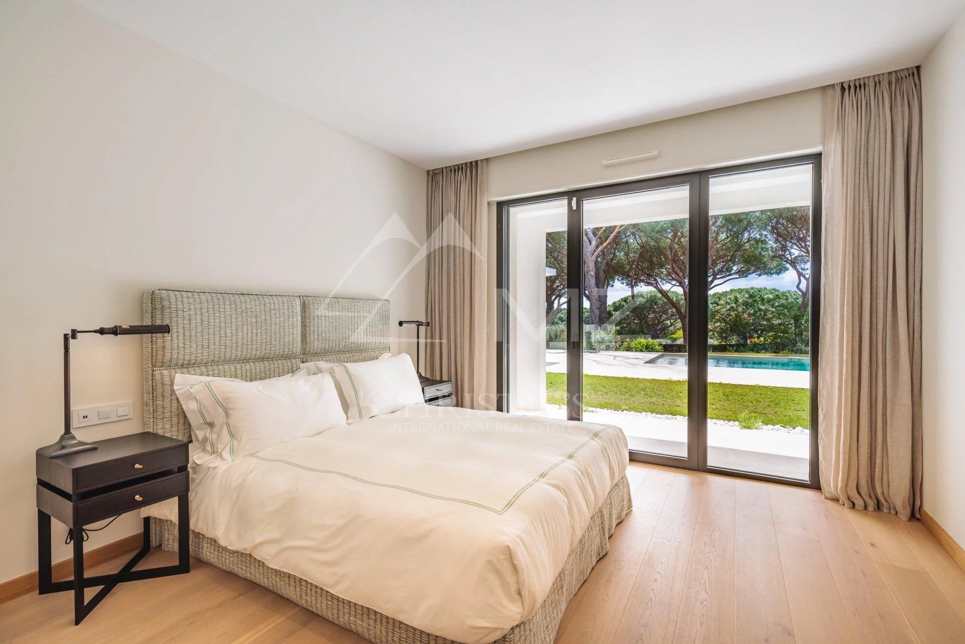 Saint Tropez - Moderne Villa in den Parks von Saint Tropez