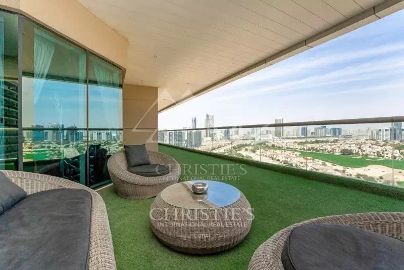 Exquisite Penthouse with Sweeping Golf Views