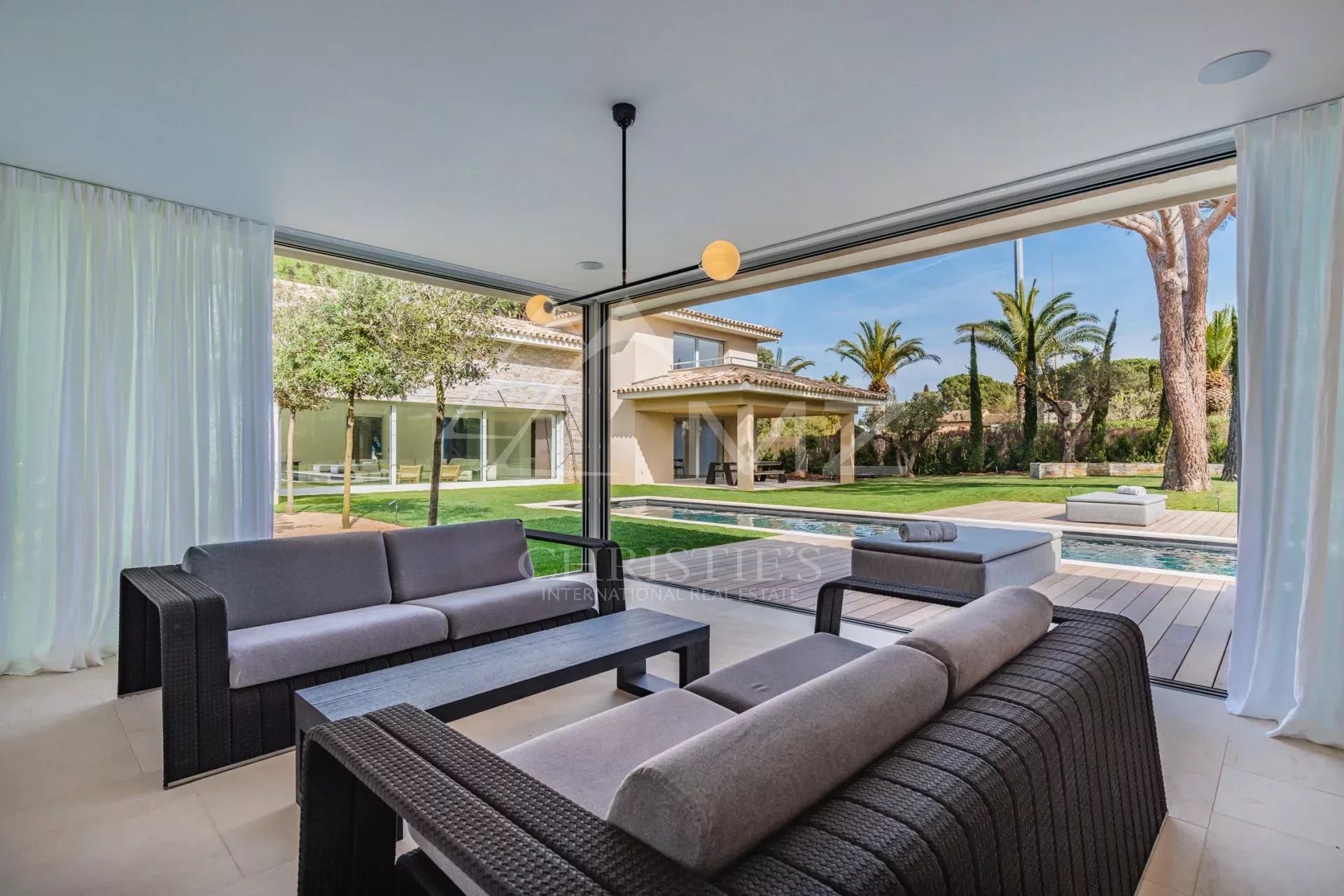 Saint-Tropez - Wunderschöne neue provenzalische/zeitgenössische Villa