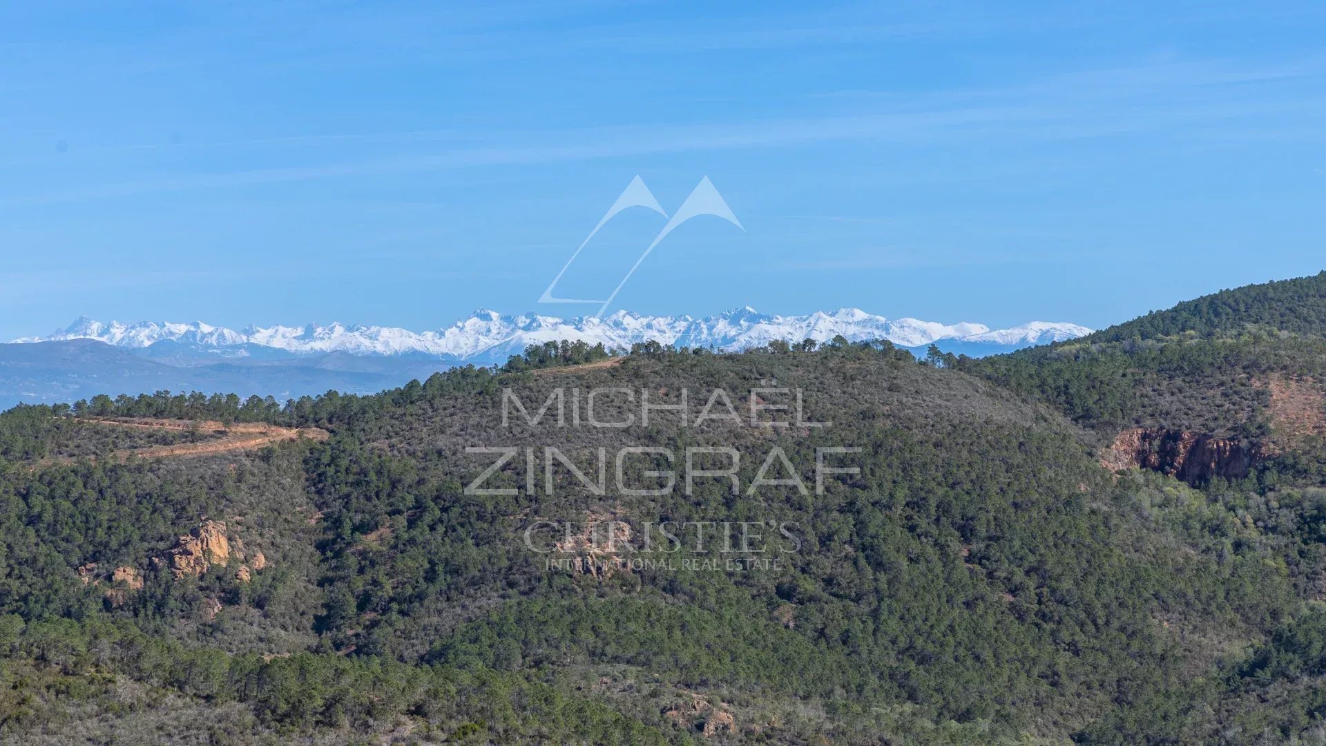 PROPRIÉTÉ CONTEMPORAINE AVEC VUE MER IMPRENABLE