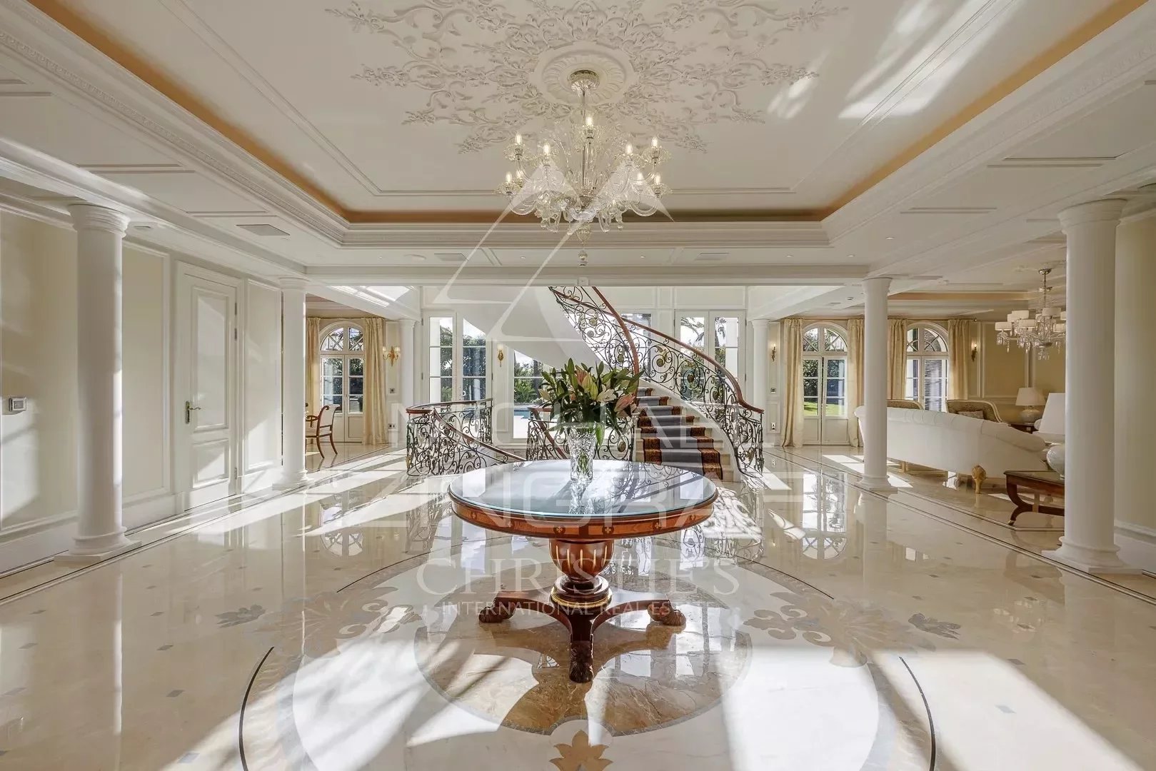 Super-Cannes - Majestätische neue Florentiner Villa mit Blick auf das Meer