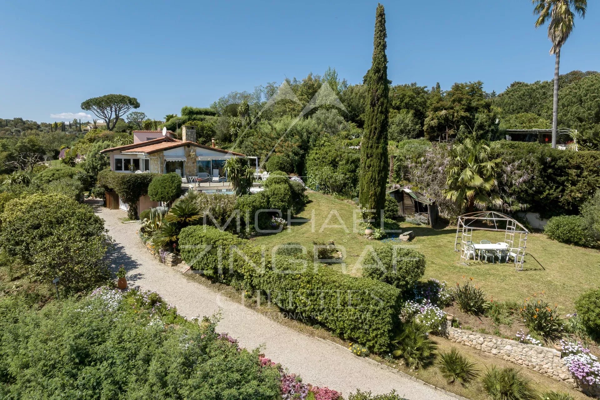 SOLE AGENT - SUPER CANNES -  PANORAMIC SEA VIEW- TO RENOVATE